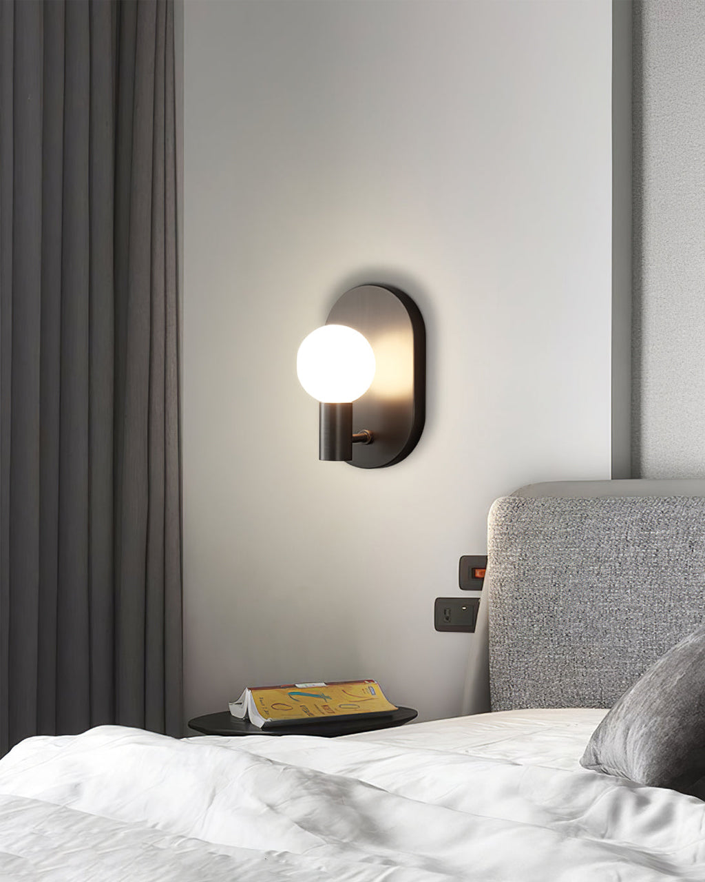 RAVENSHIRE FROSTED GLASS WALL SCONCE