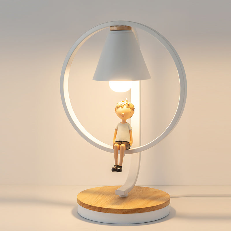 WINTHROP FROSTED GLASS TABLE LAMP