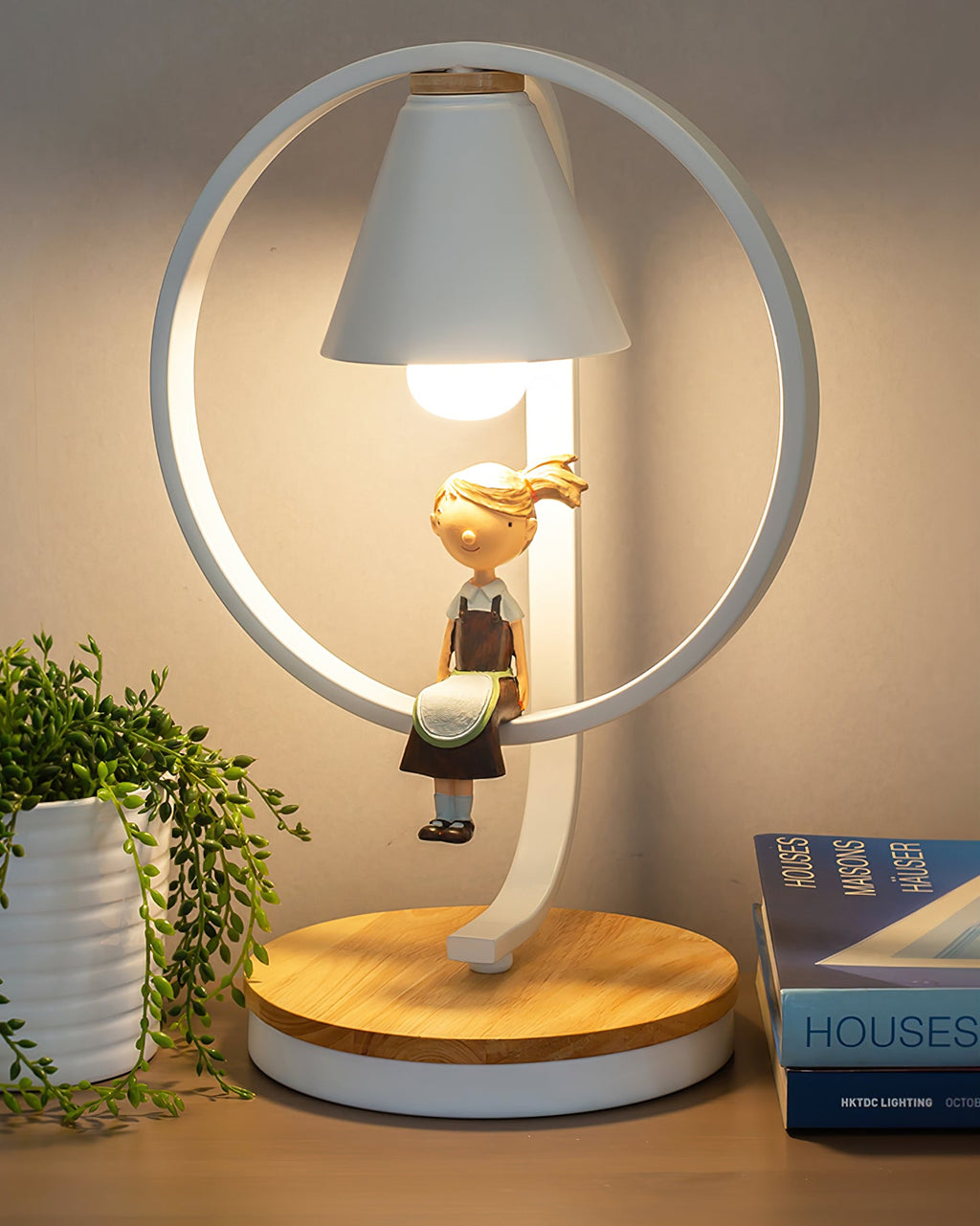 WINTHROP FROSTED GLASS TABLE LAMP