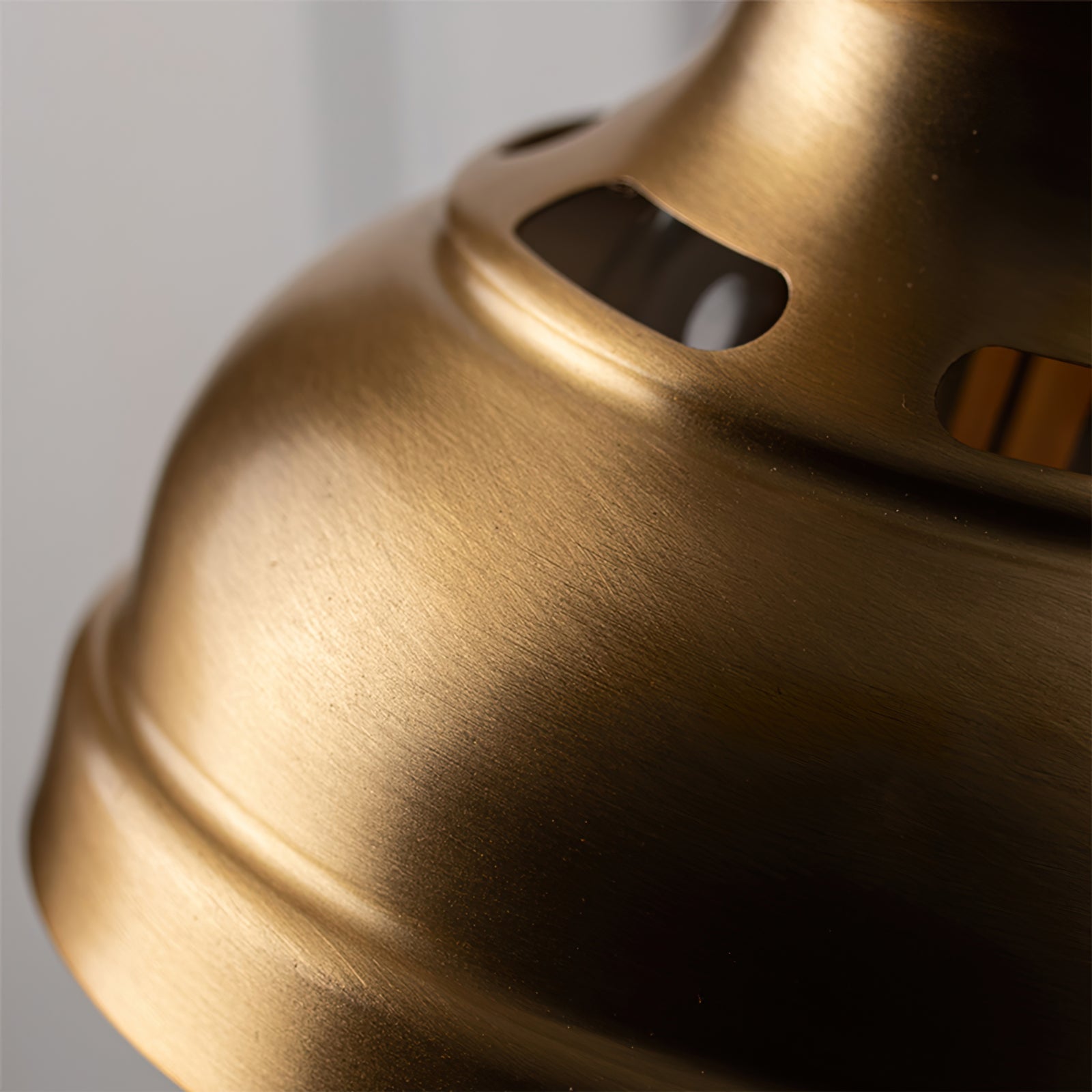 RAVENSCROFT LUMINAIRE WALL SCONCE