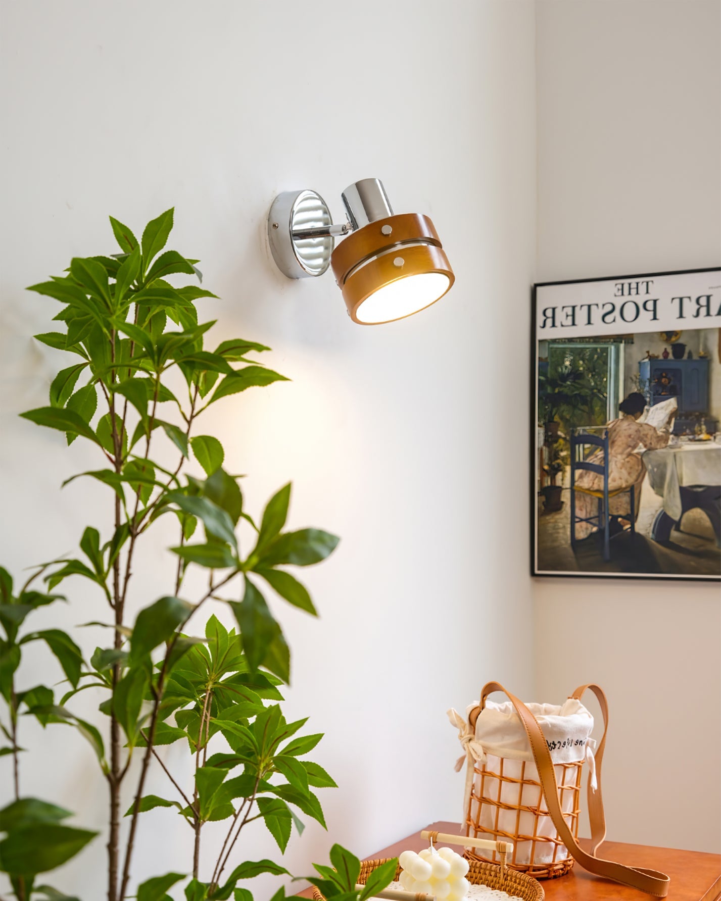 FENWICK TAPERED BRASS WALL SCONCE