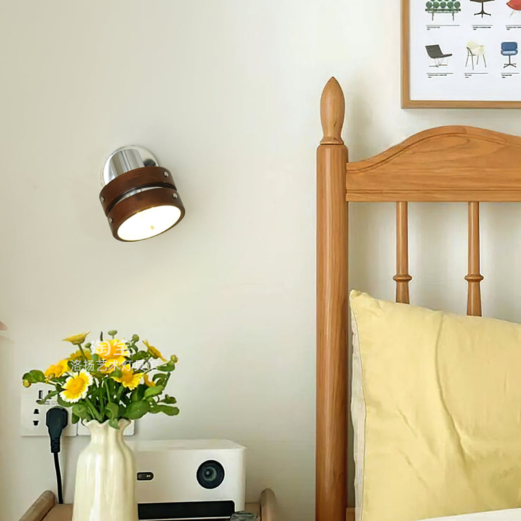 FENWICK TAPERED BRASS WALL SCONCE