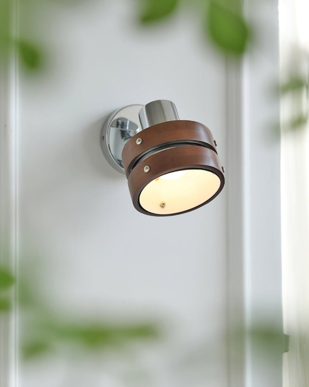 FENWICK TAPERED BRASS WALL SCONCE