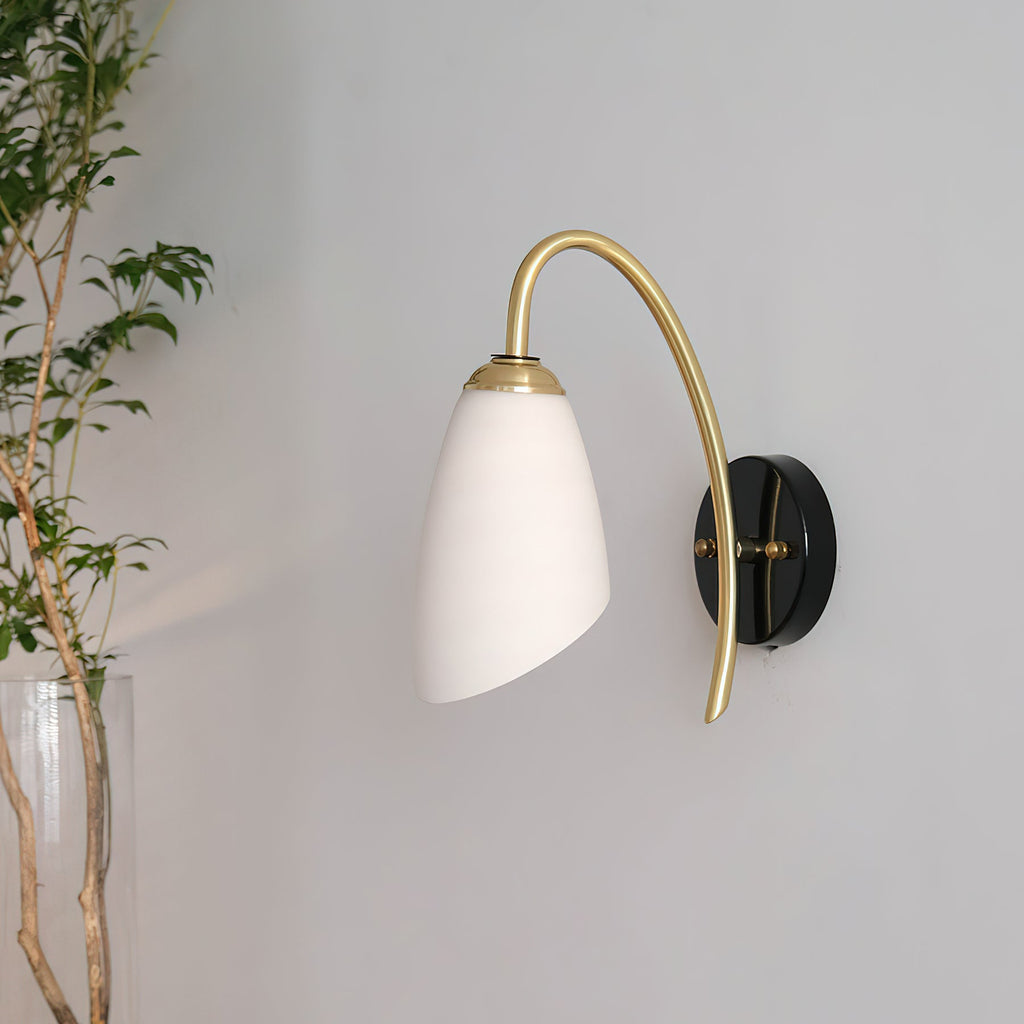 RAVENSHIRE GLOWING WALL SCONCE
