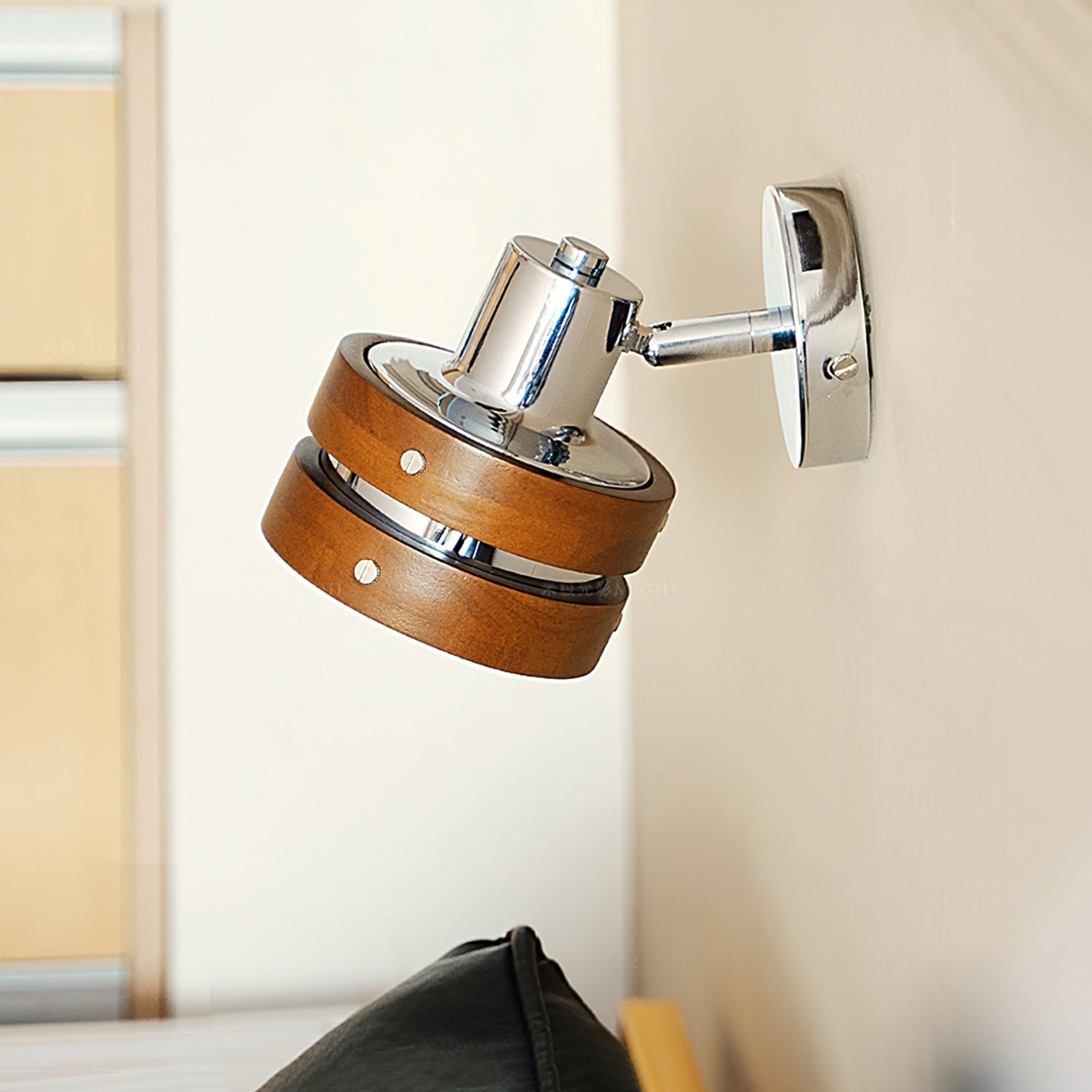 FENWICK TAPERED BRASS WALL SCONCE