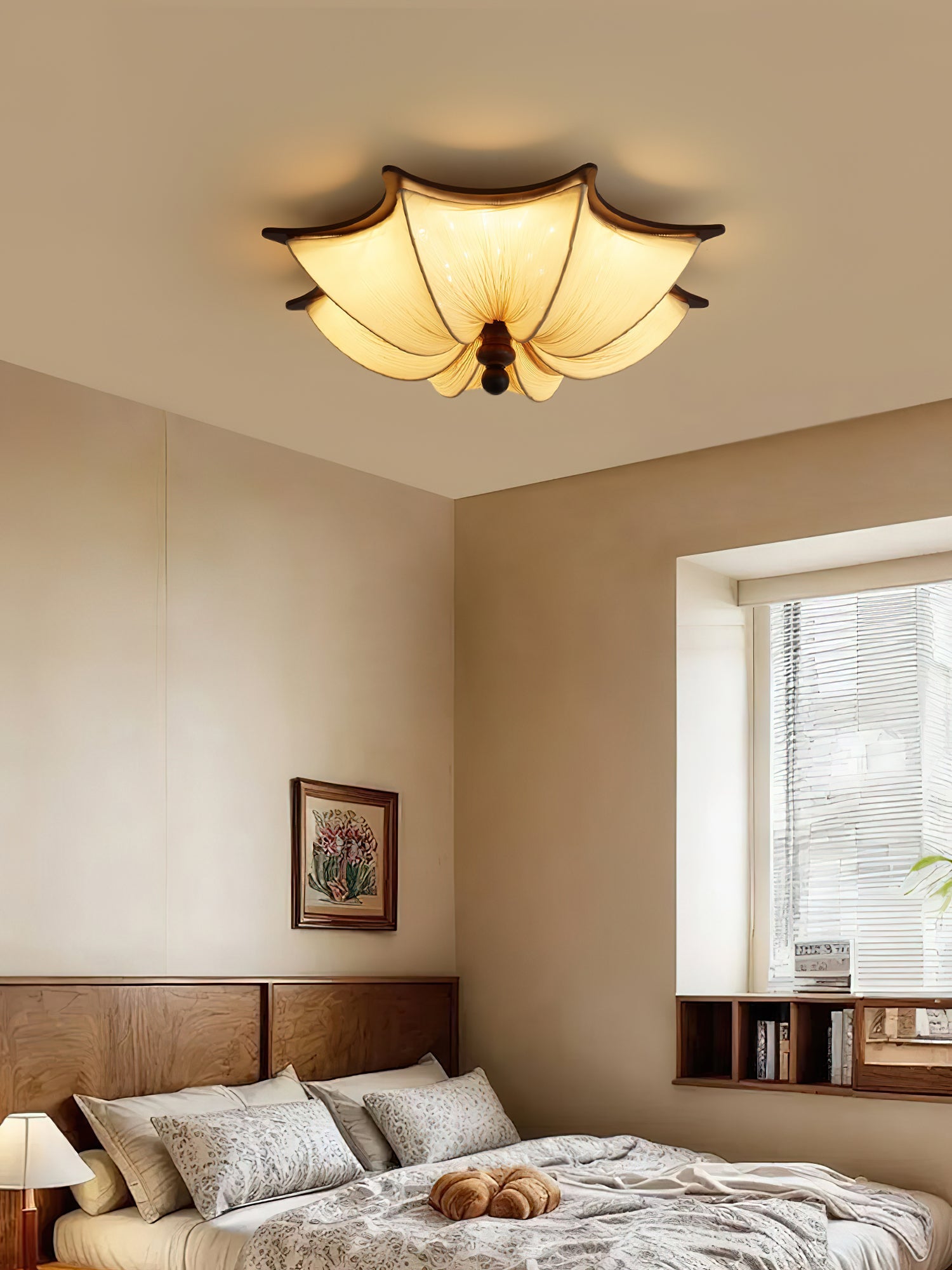 Whittaker Vintage Orbital Pendant