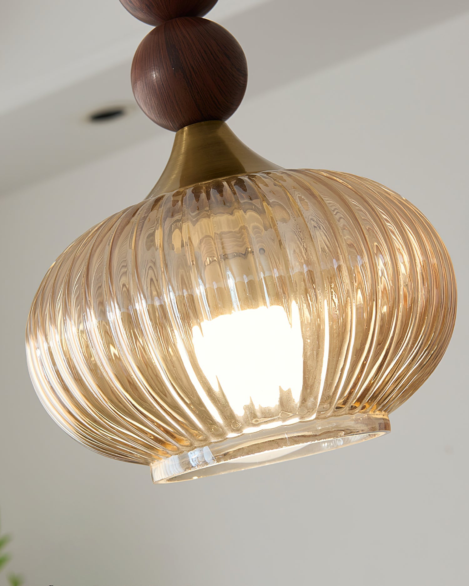 FENWICK HANGING GLASS ILLUMINATOR