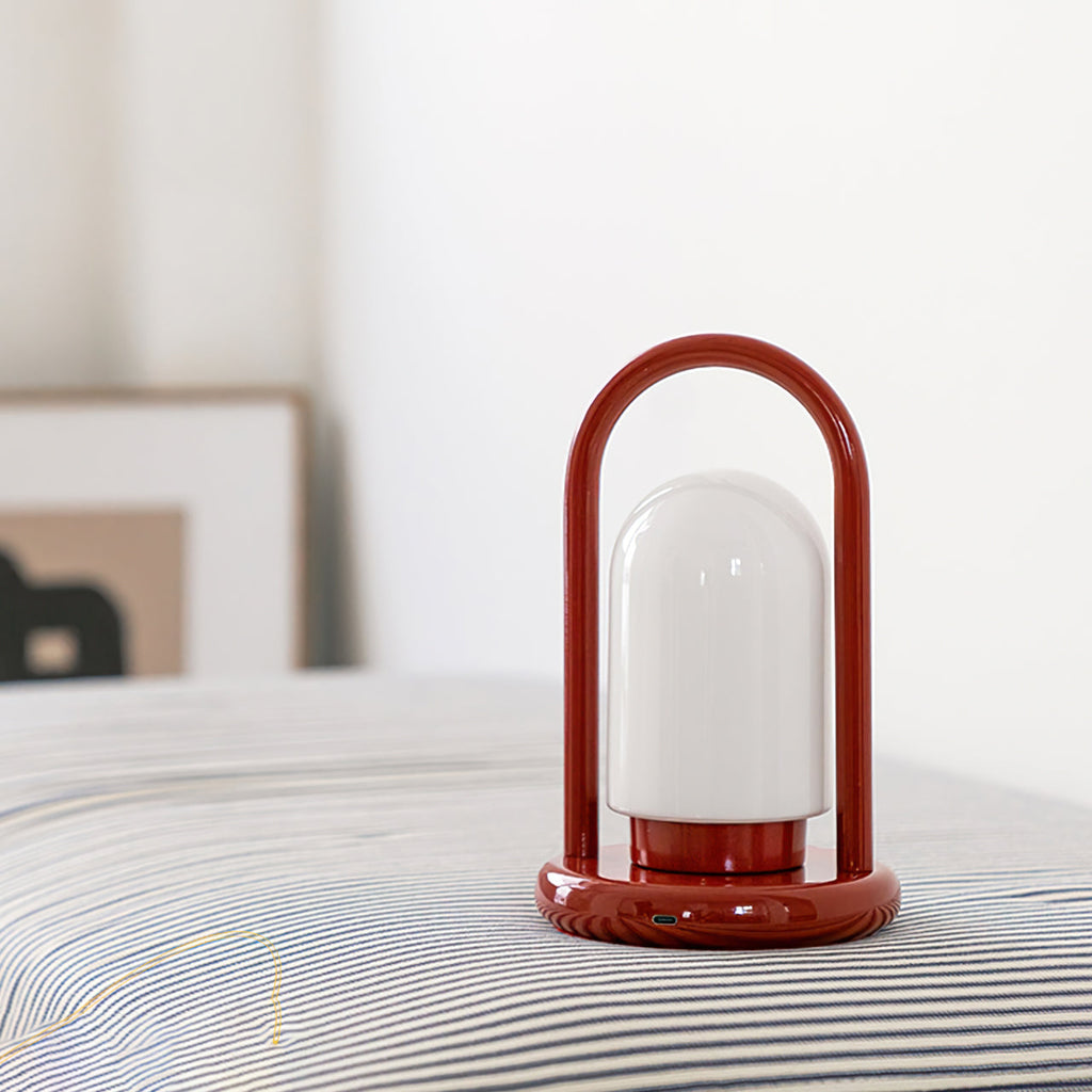 RAVENSHIRE TRAVELING ILLUMINATION LANTERN