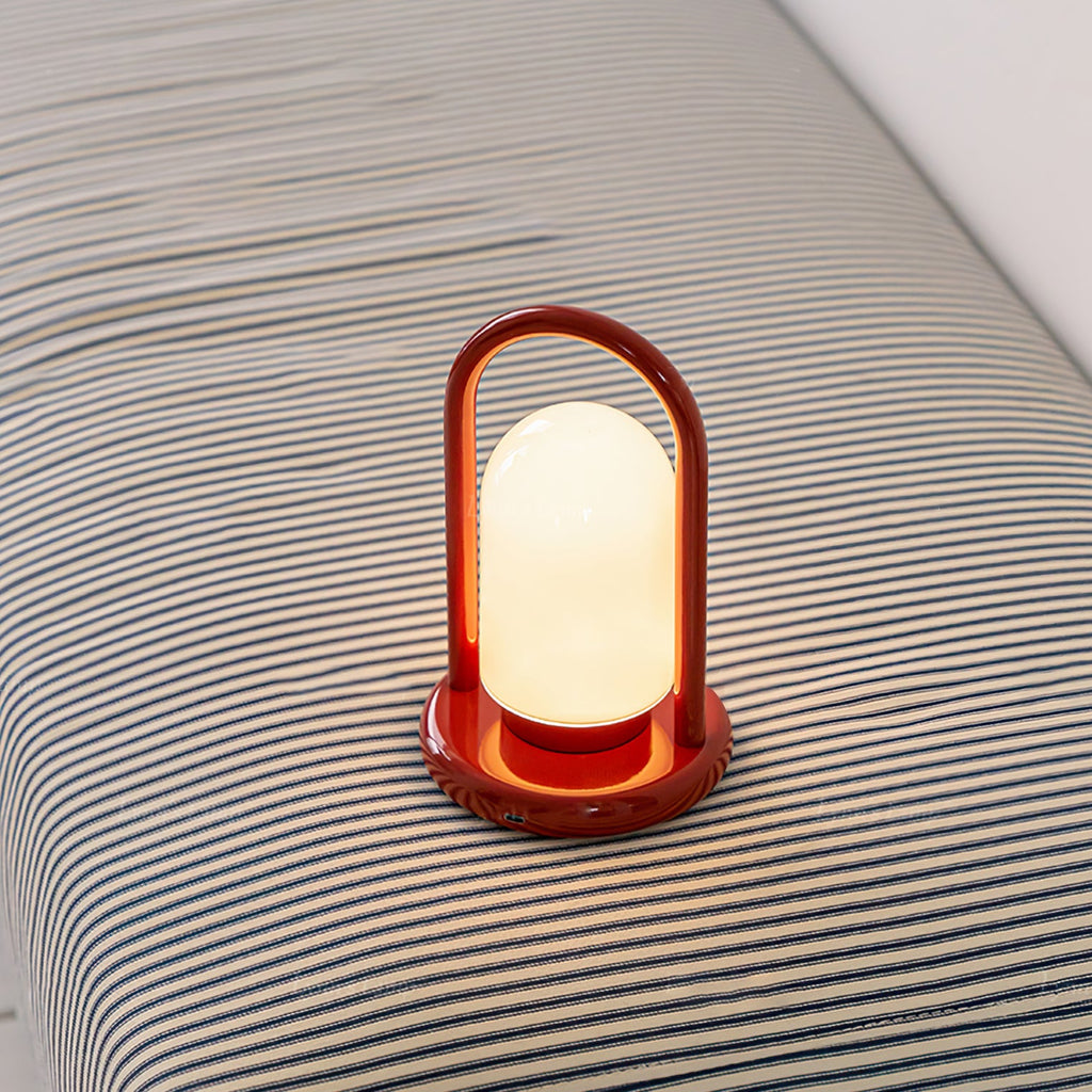 RAVENSHIRE TRAVELING ILLUMINATION LANTERN