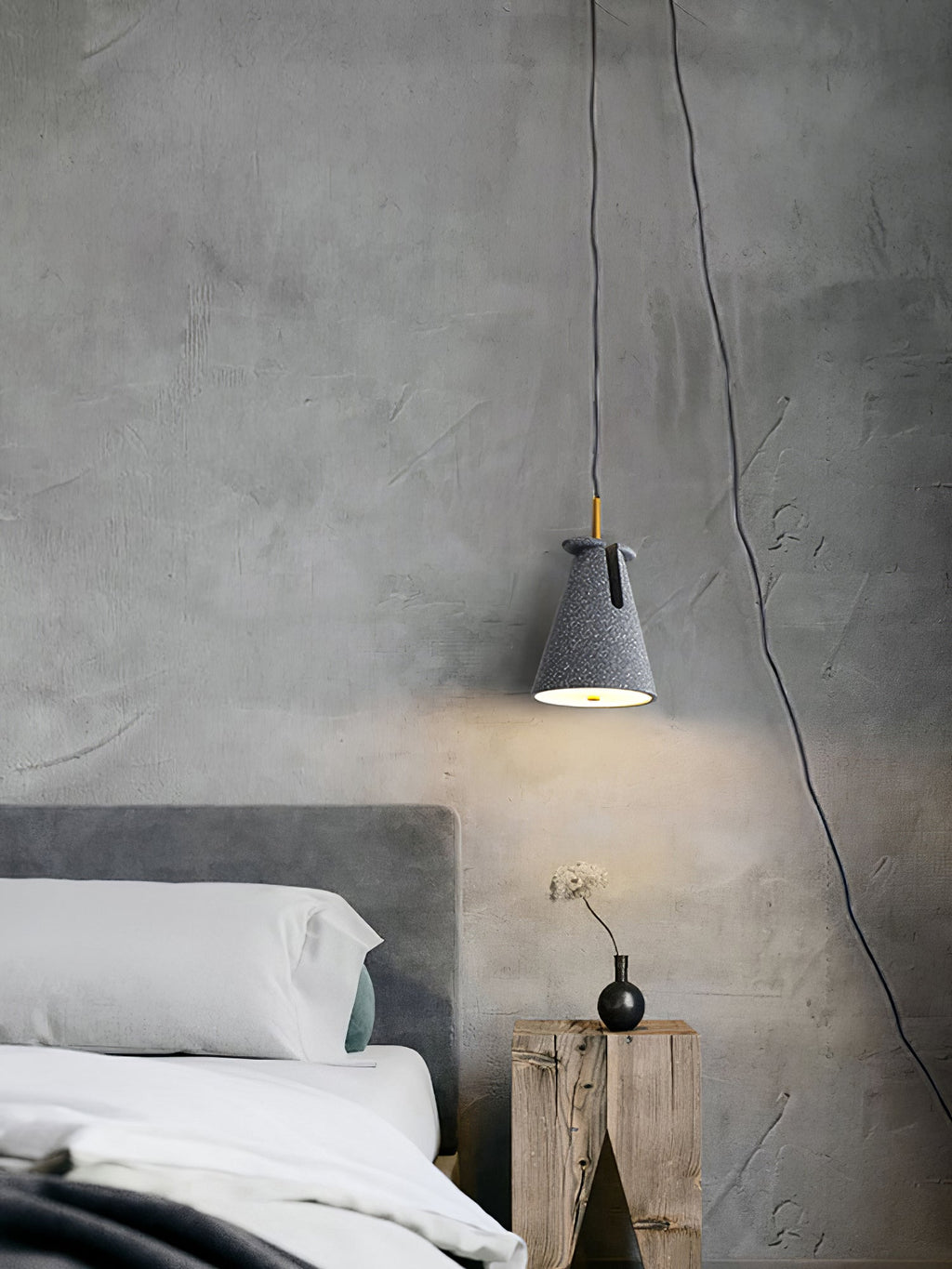 BRIDGEMAN RESIN BELL PENDANT LIGHT