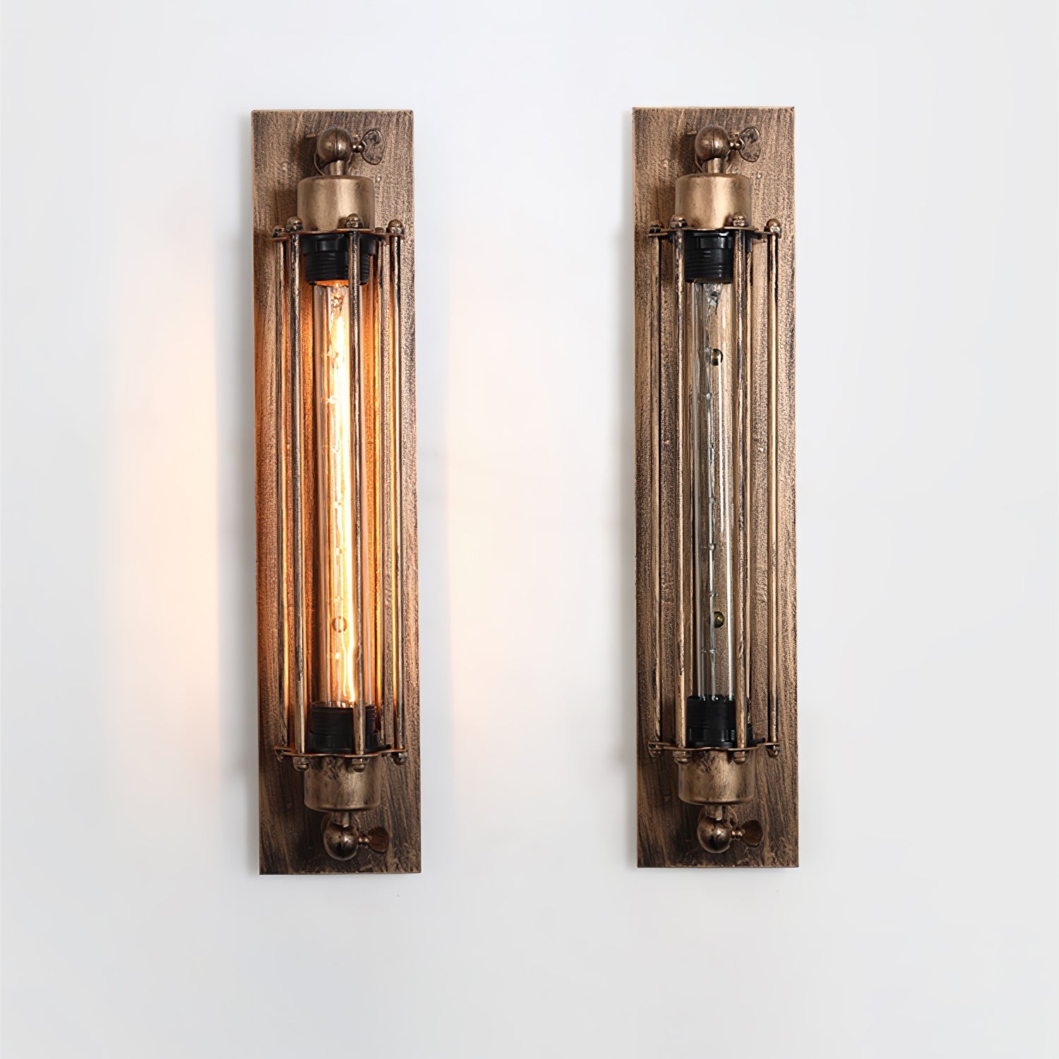 FENWICK VINTAGE BRASS WALL SCONCE
