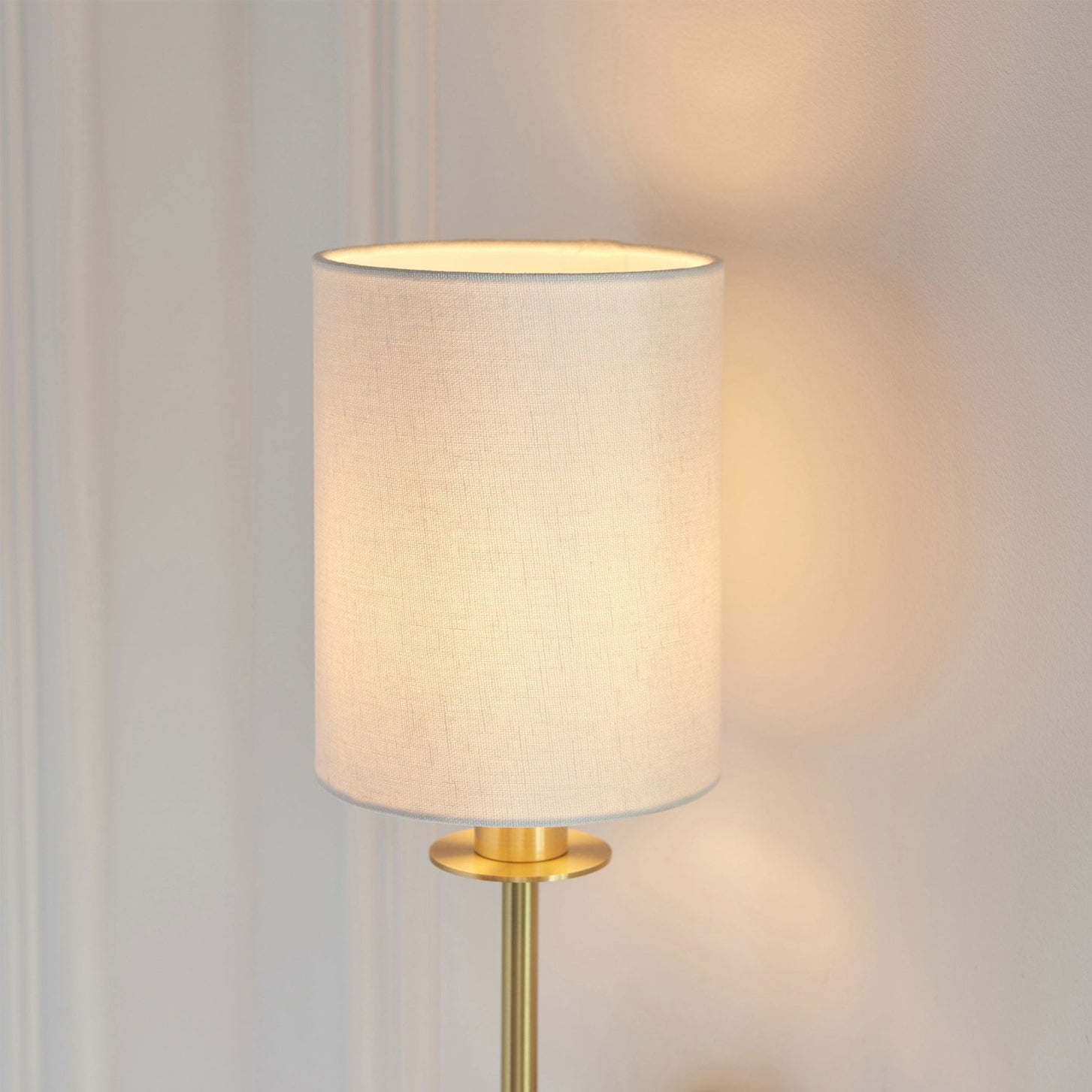 RAVENHURST VINTAGE BRASS WALL SCONCE