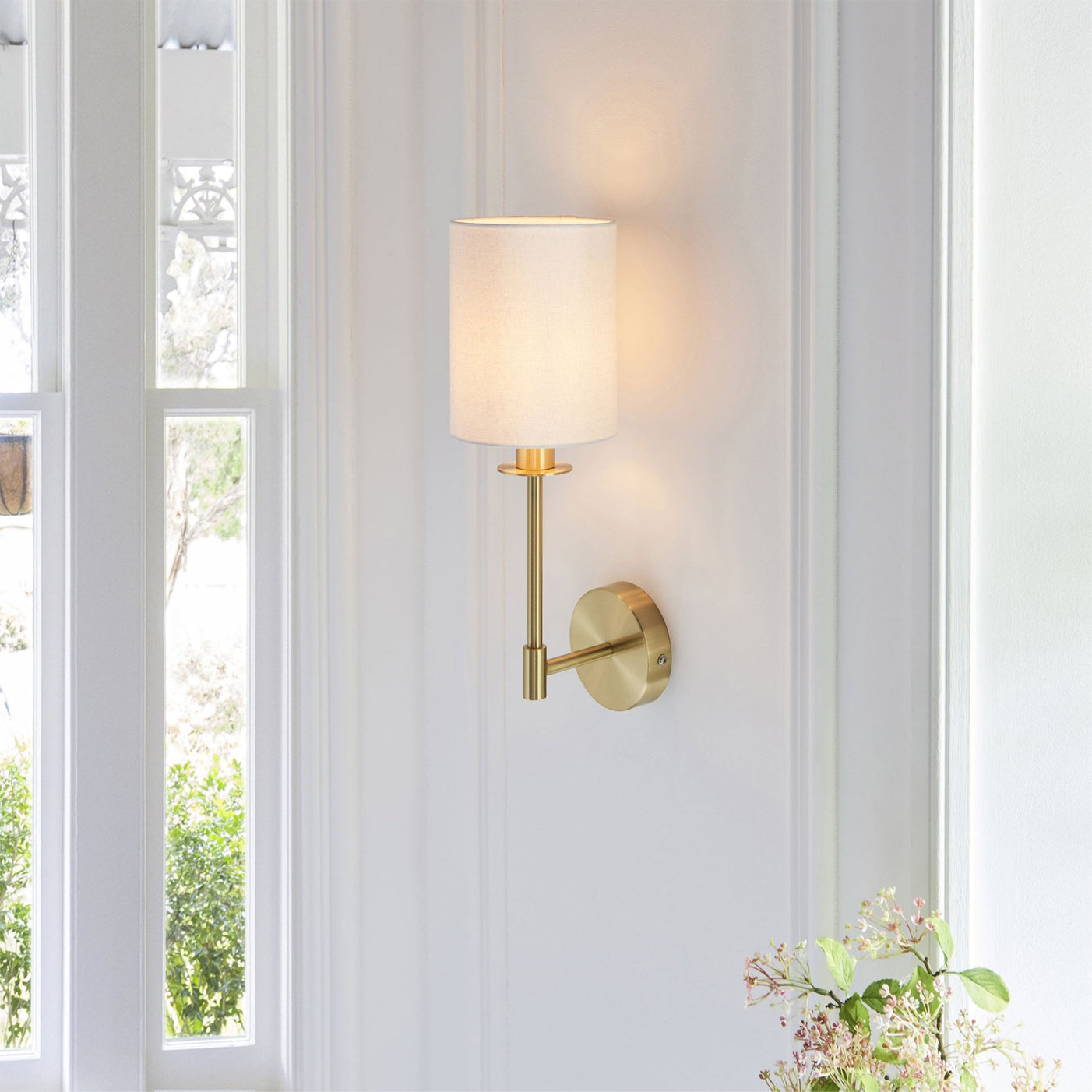 RAVENHURST VINTAGE BRASS WALL SCONCE