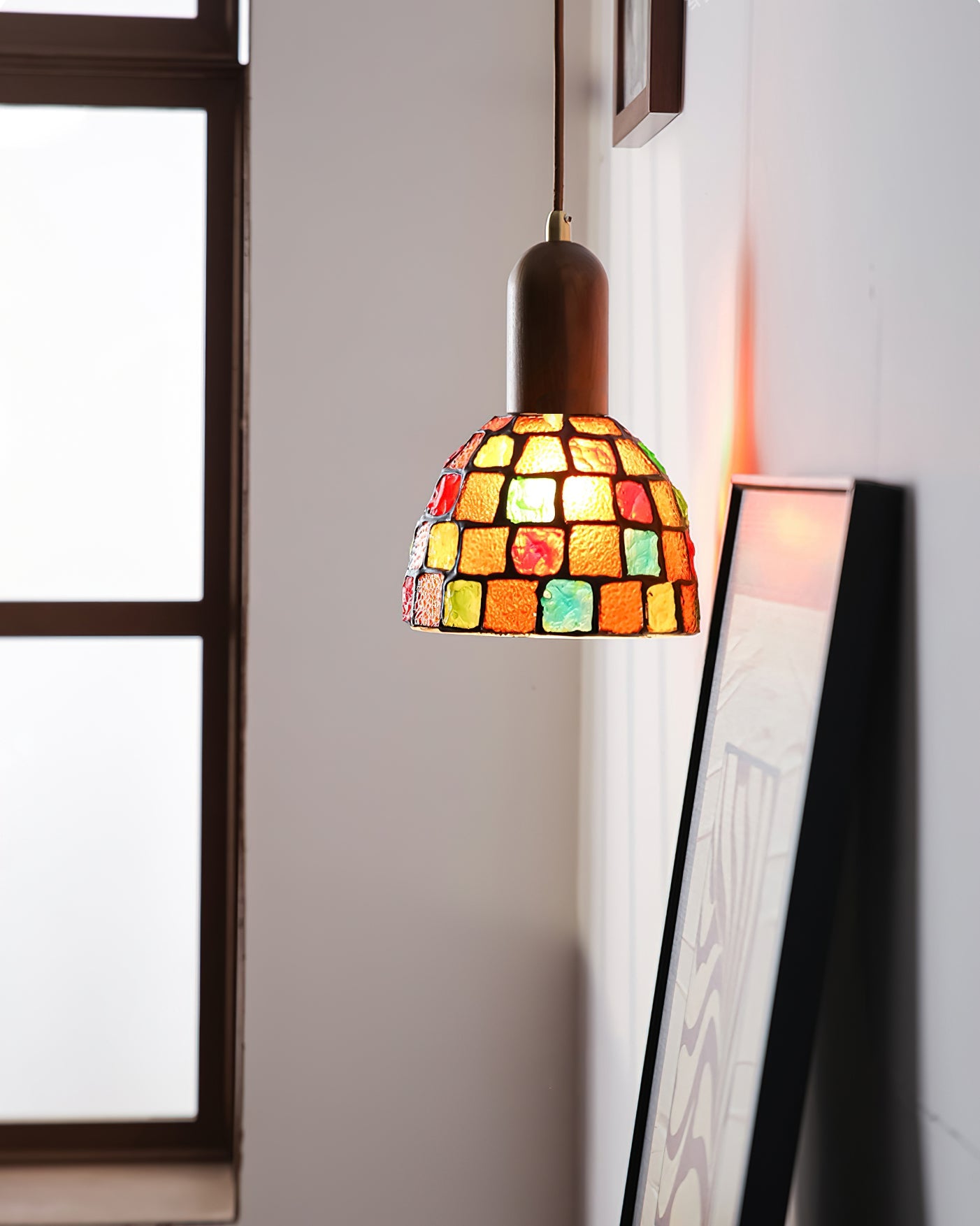 RAVENWOOD GLASS TEARDROP HANGING LANTERN