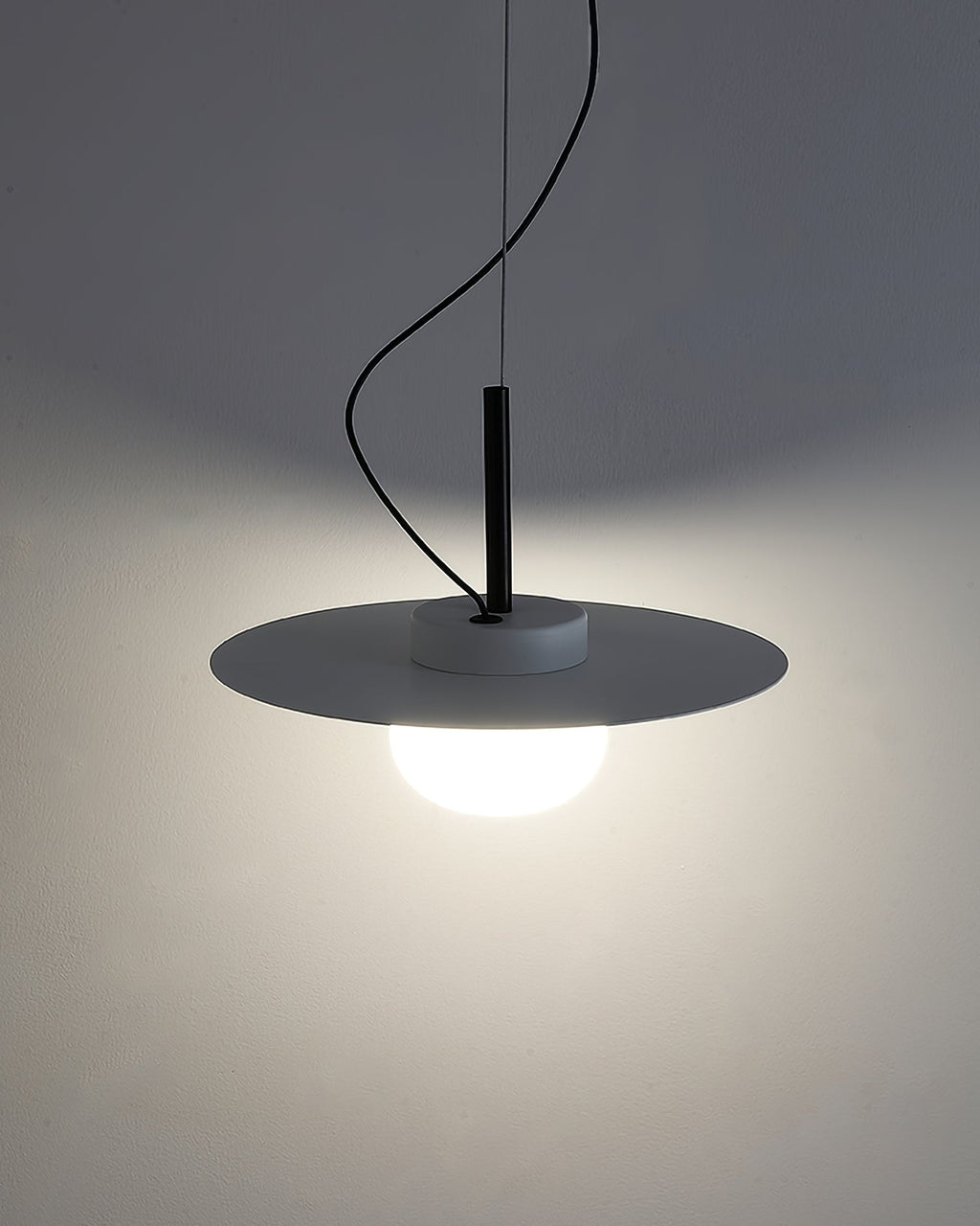 CHISWICK CIRCULAR RAY PENDANT
