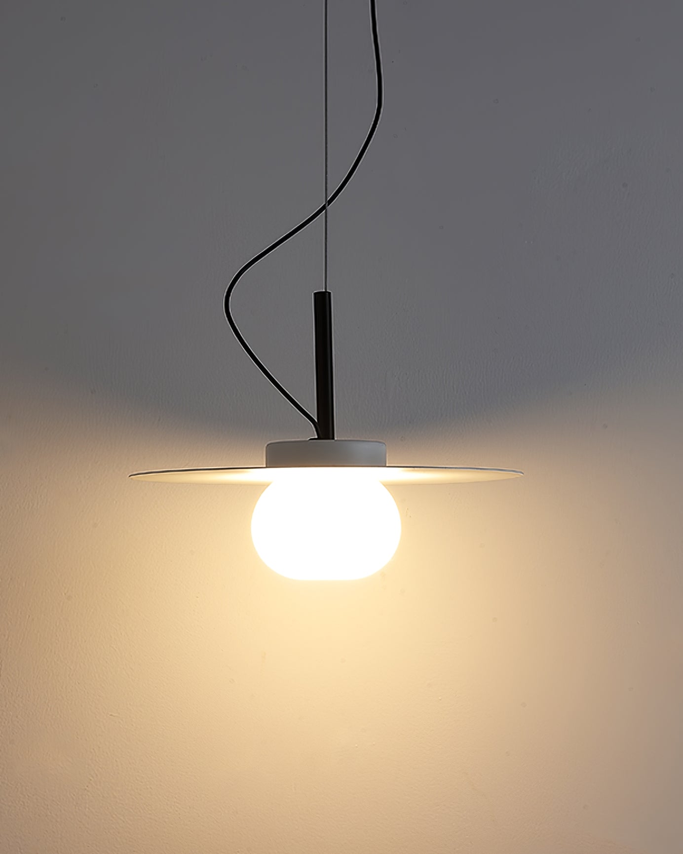 CHISWICK CIRCULAR RAY PENDANT