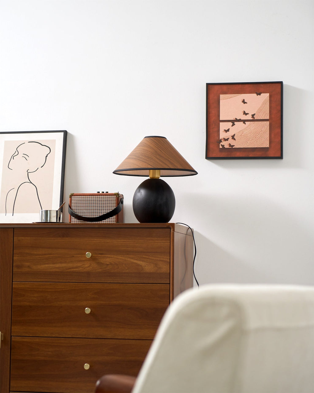 RAVENHALL WHIMSICAL GLOW TABLE LAMP