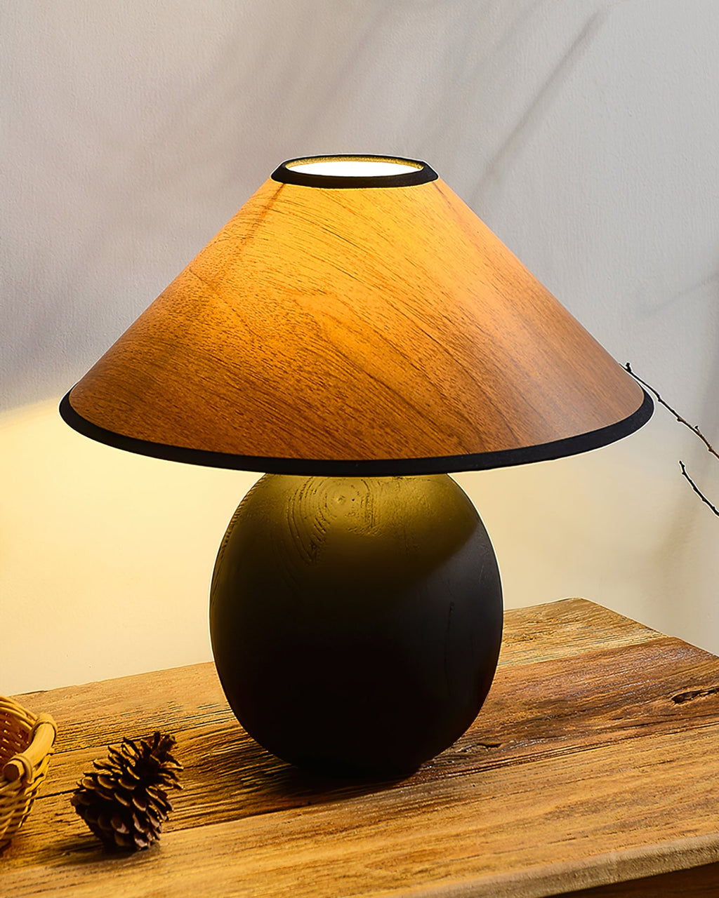 RAVENHALL WHIMSICAL GLOW TABLE LAMP