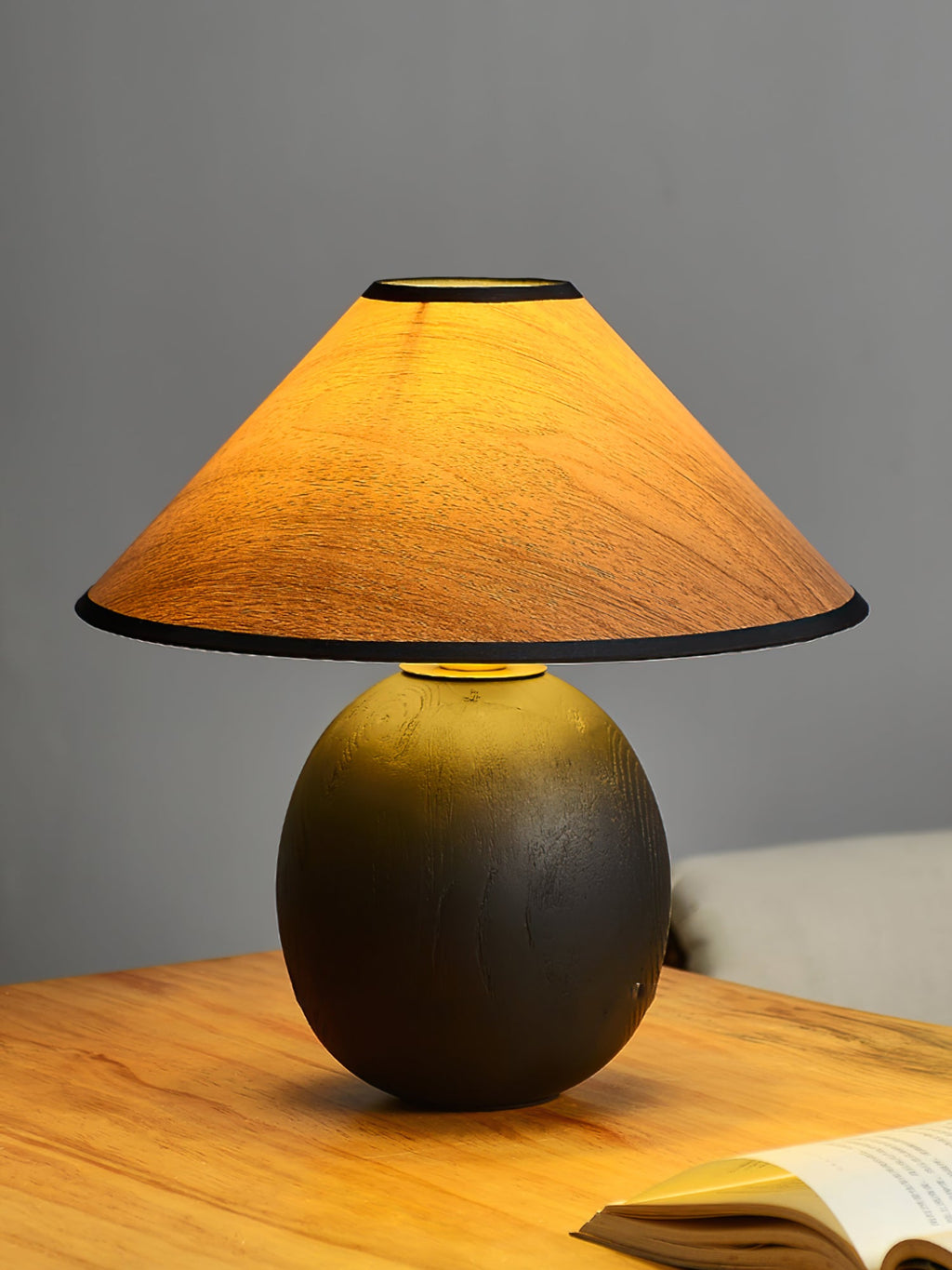 RAVENHALL WHIMSICAL GLOW TABLE LAMP