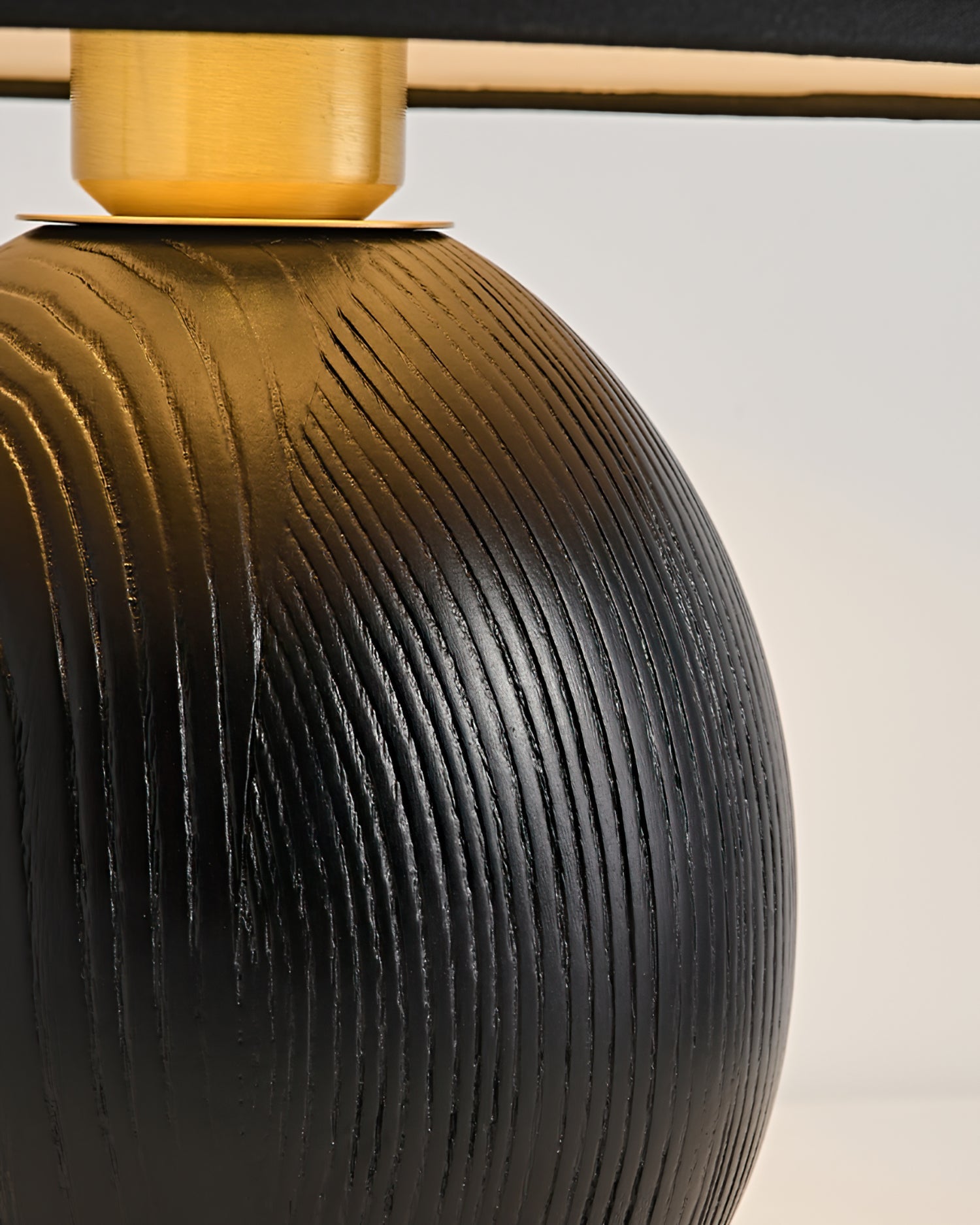 RAVENHALL WHIMSICAL GLOW TABLE LAMP