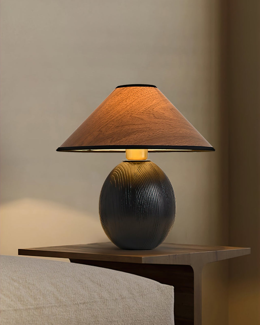 RAVENHALL WHIMSICAL GLOW TABLE LAMP