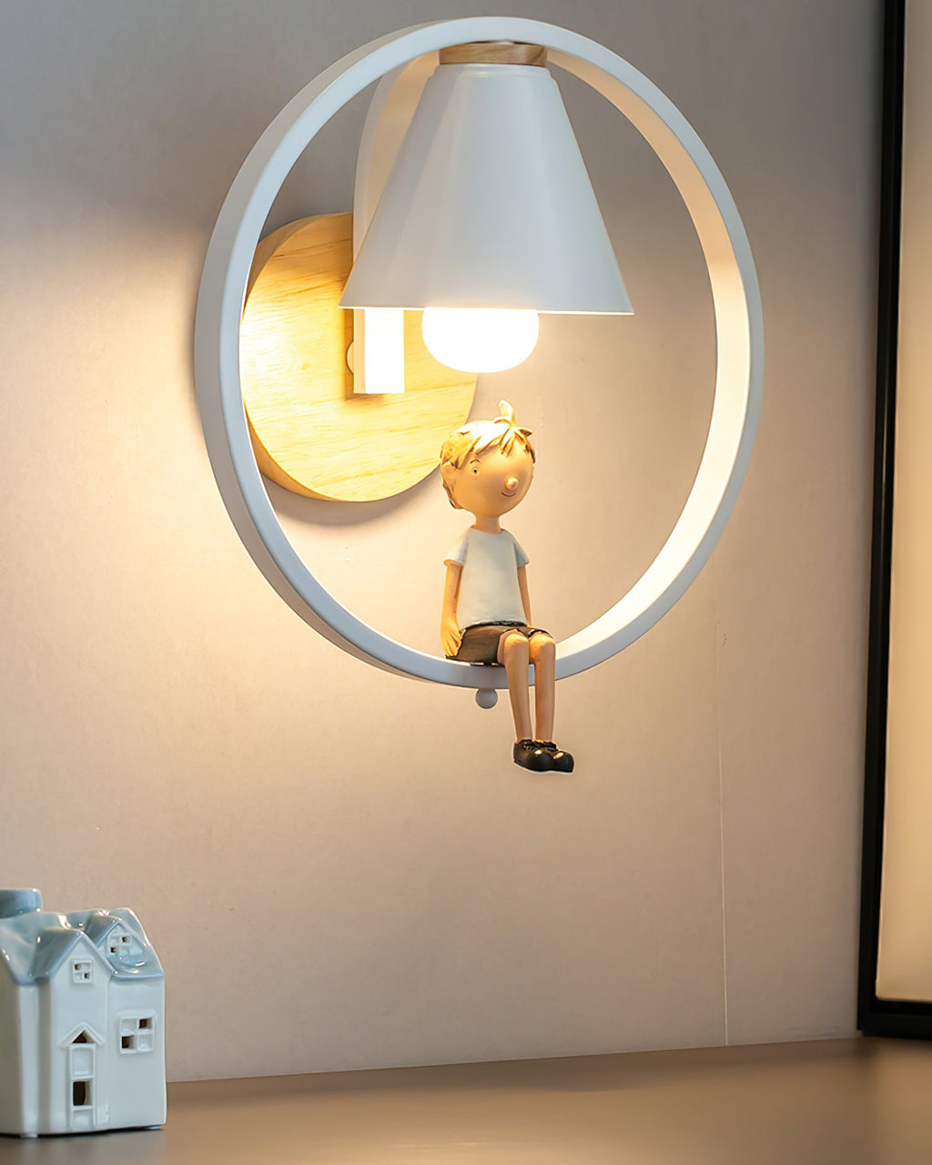 BRAMBLETON HARMONY WALL SCONCE