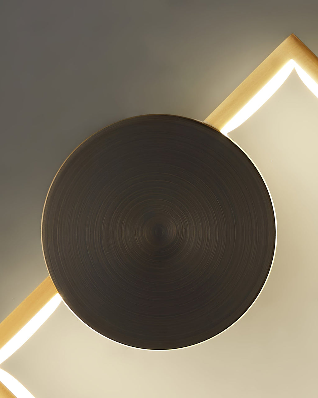 RAVENHURST VINTAGE BRASS WALL SCONCE