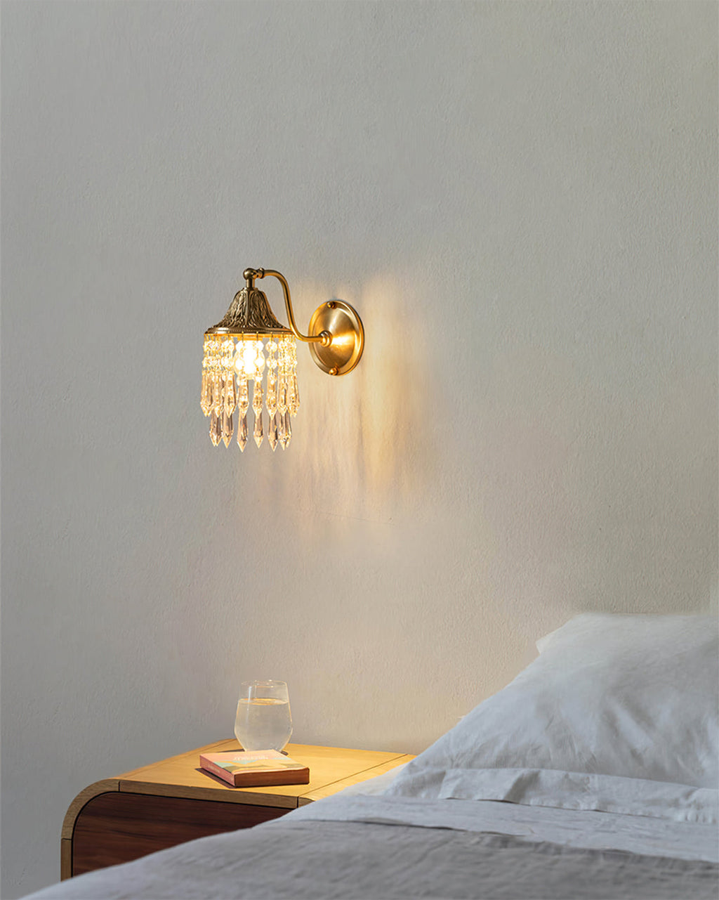 WINTHORPE CRYSTAL EMBELLISHED WALL SCONCE