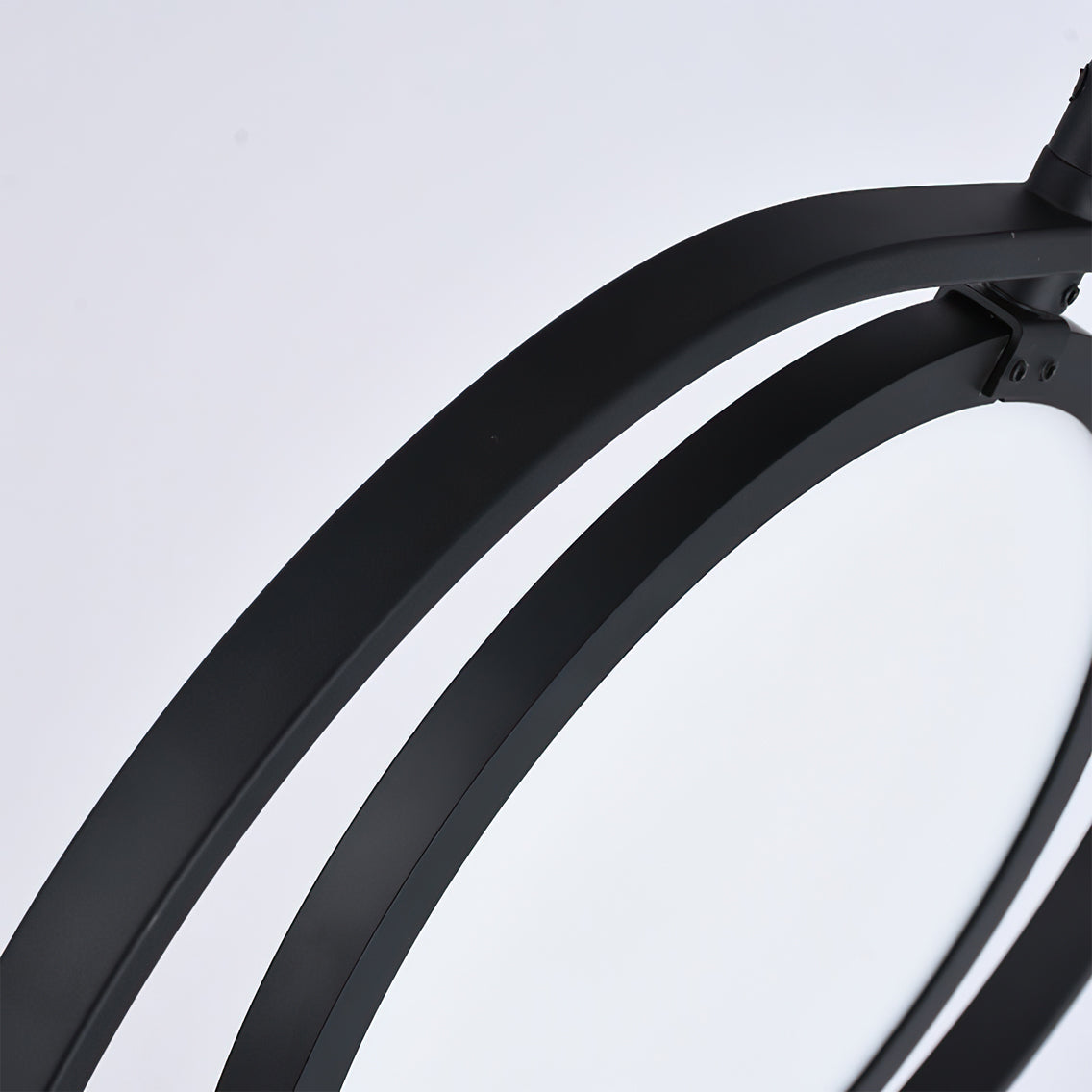 WINTHORPE CIRCULAR HANGING LAMP