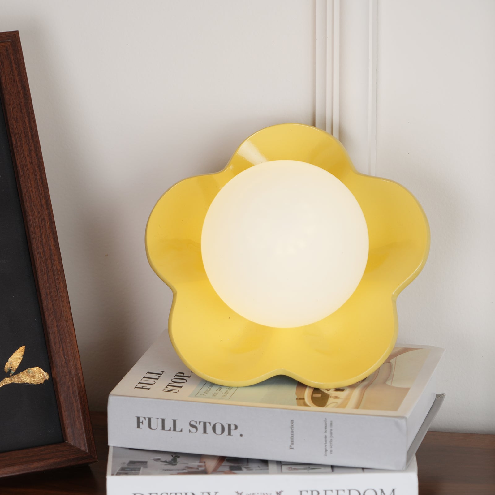 Rosette Bloom Illuminating Sconce