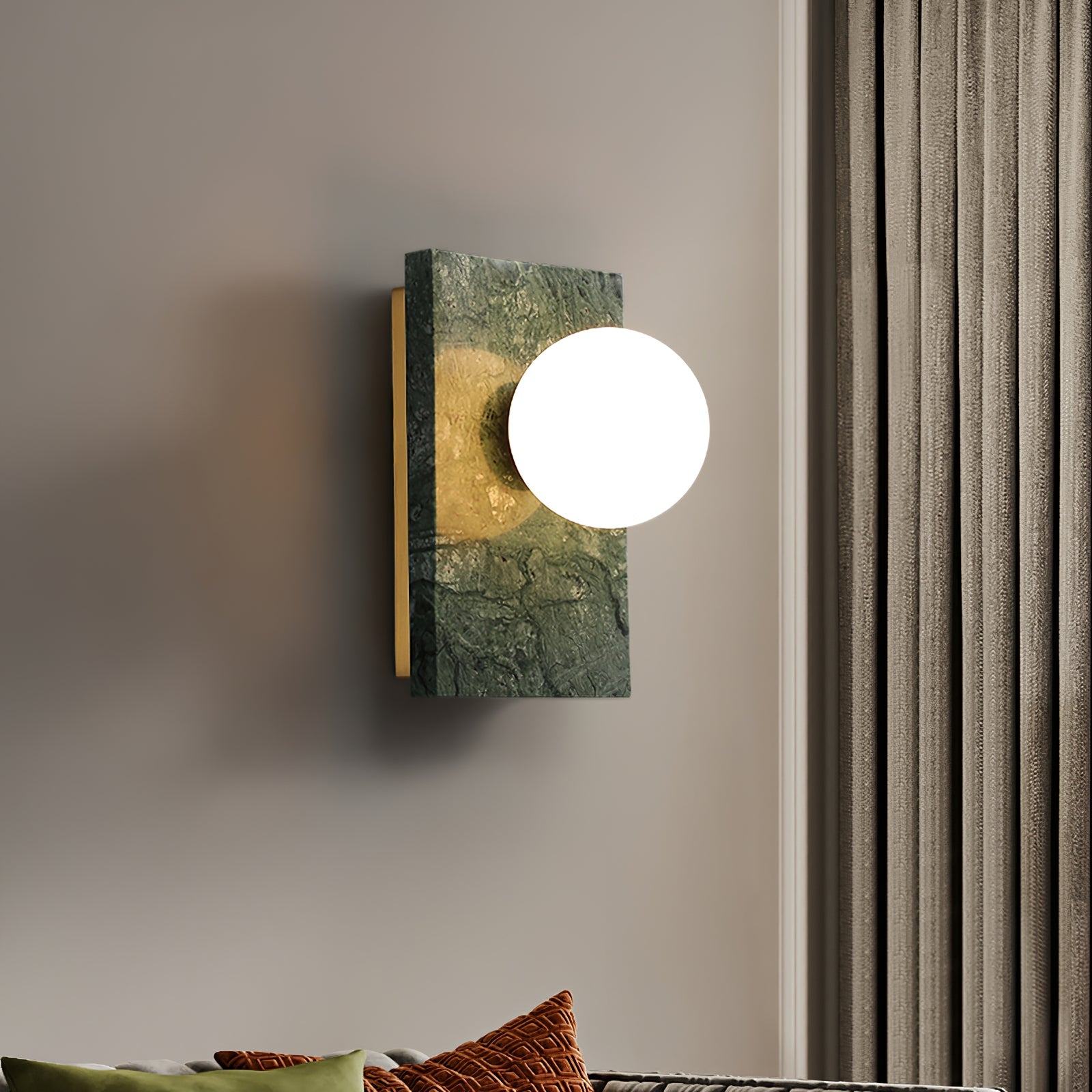 RAVENSCROFT WOVEN BRASS WALL SCONCE