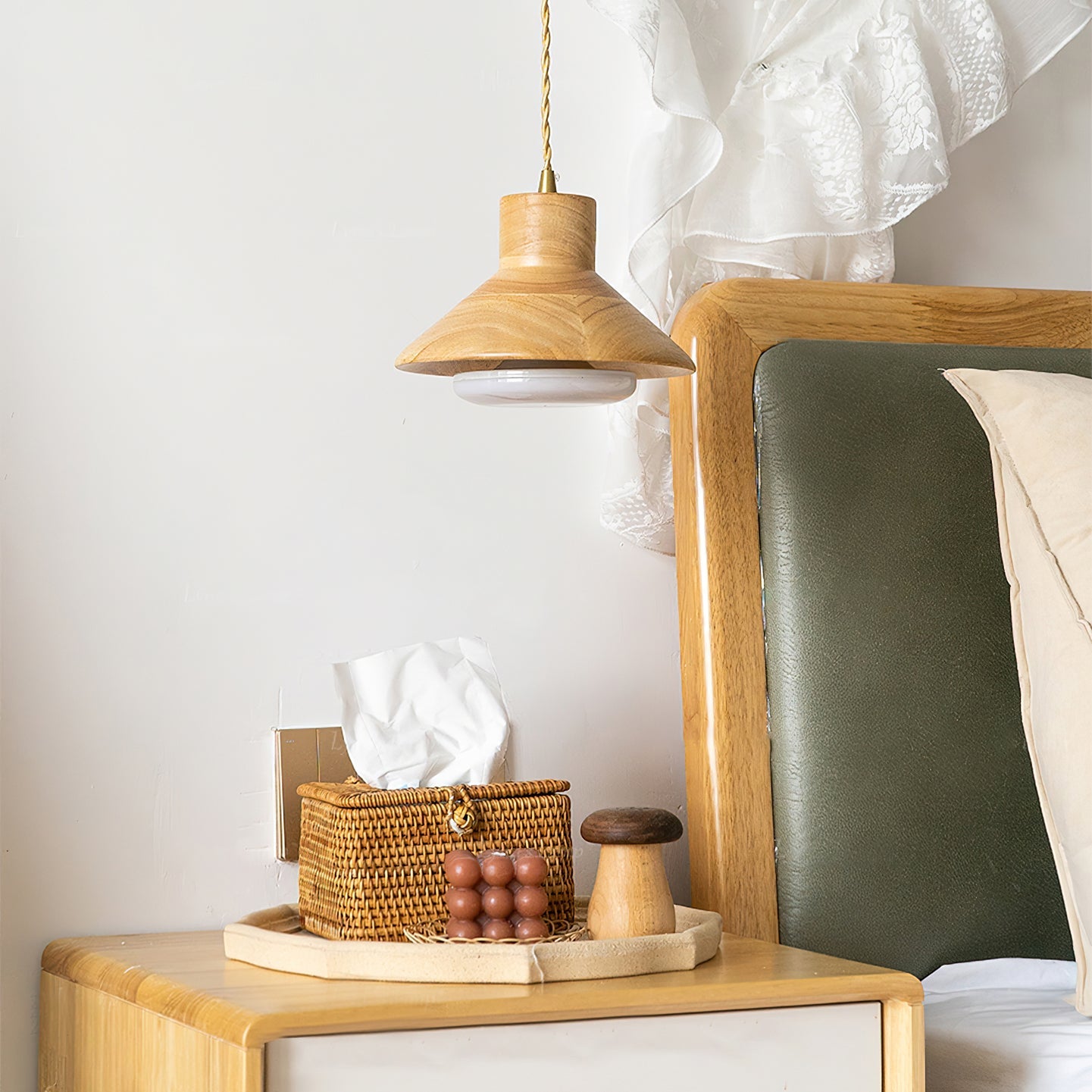 RAVENSCROFT HANGING LIGHTING CAGE