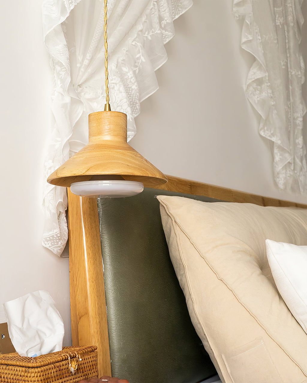 RAVENSCROFT HANGING LIGHTING CAGE