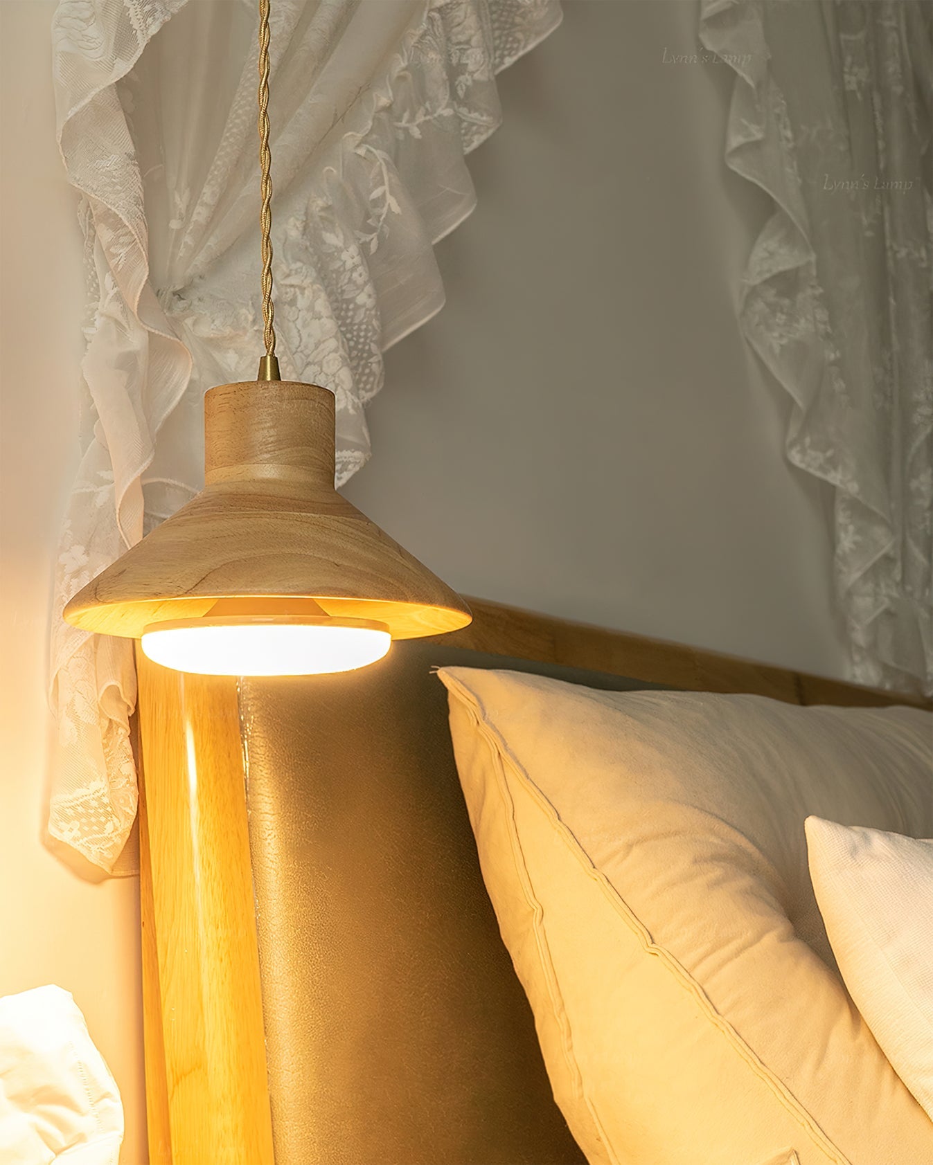 RAVENSCROFT HANGING LIGHTING CAGE