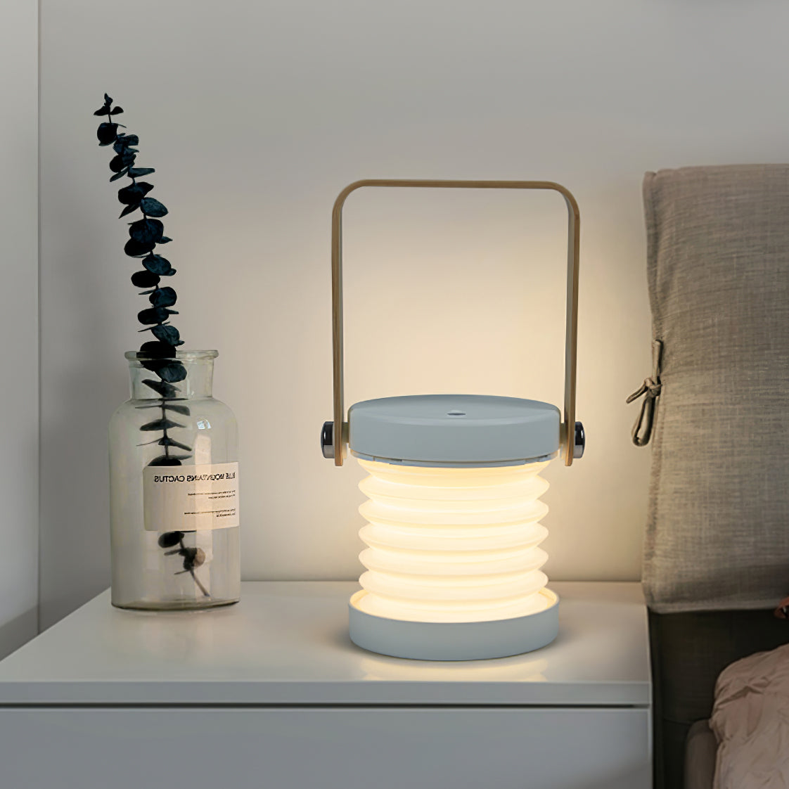 WINTHORPE TRAVELING GLOW TABLE LANTERN