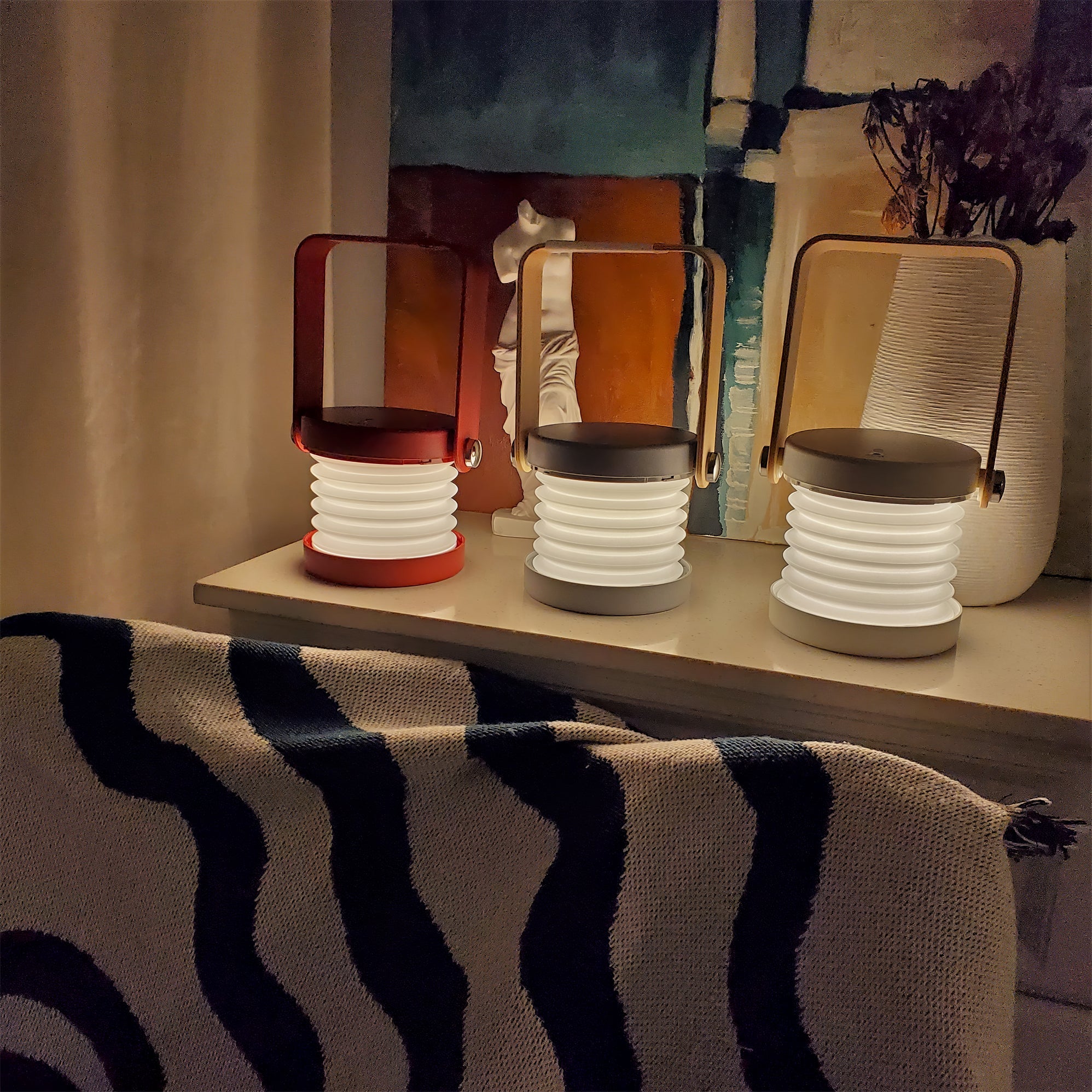 WINTHORPE TRAVELING GLOW TABLE LANTERN