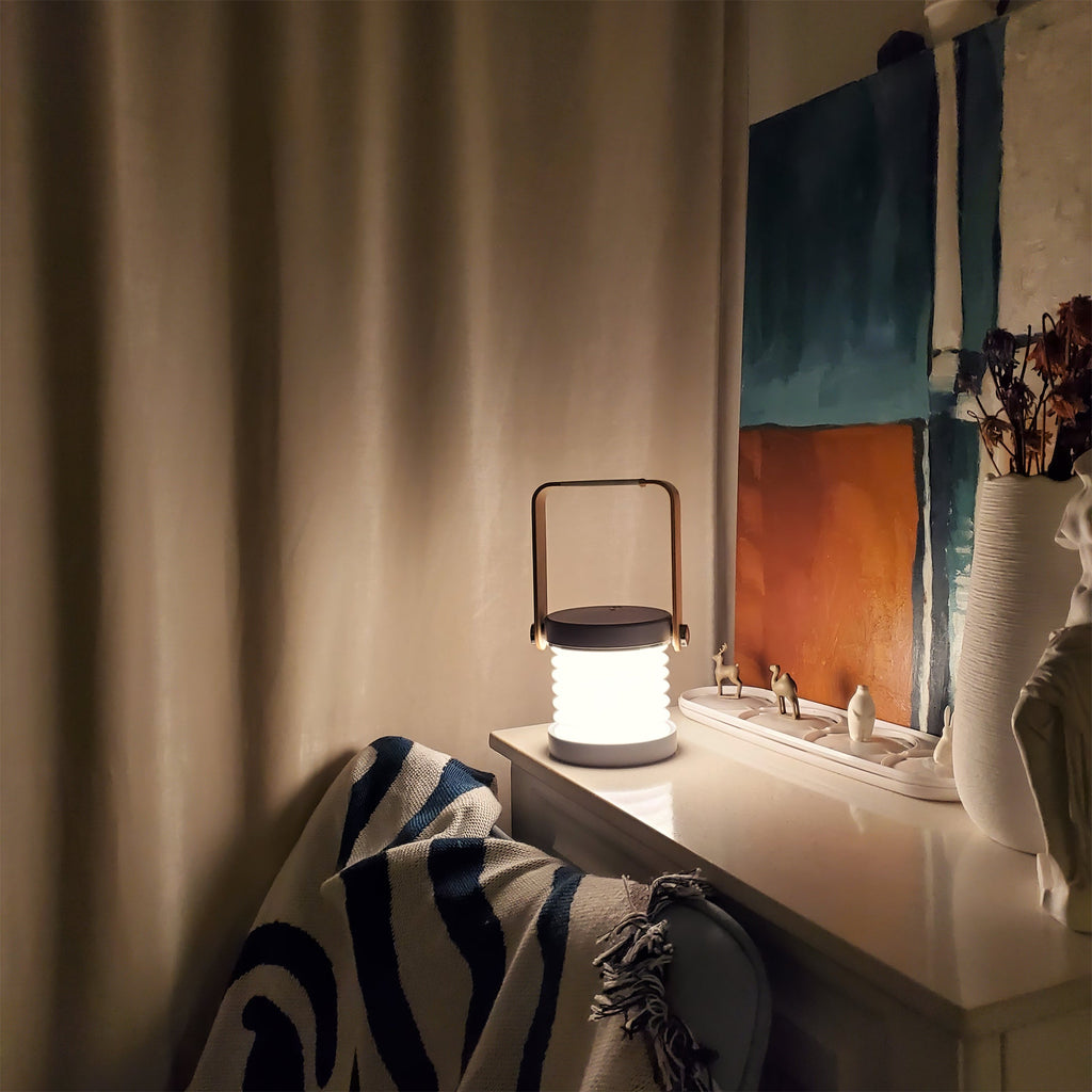 WINTHORPE TRAVELING GLOW TABLE LANTERN