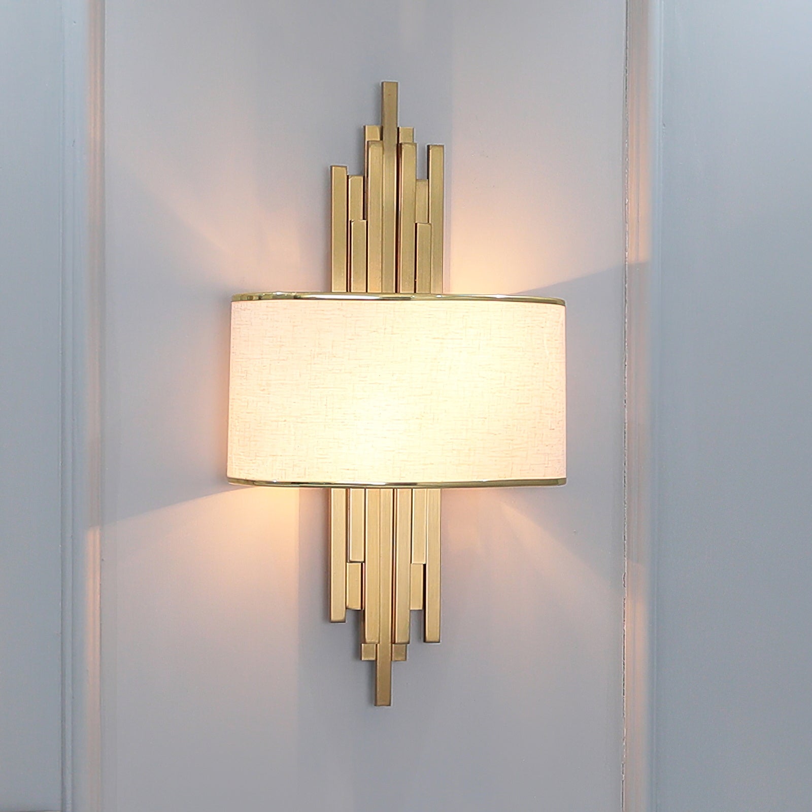 Winthrop Vintage Inspired Wall Sconce