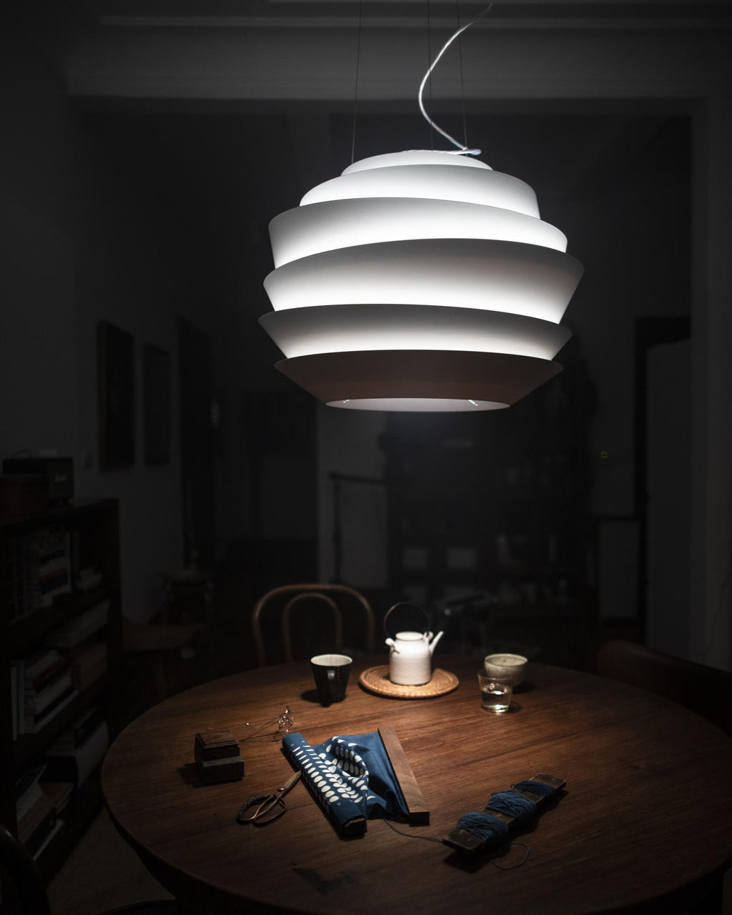 VIVIENNE SUNBEAM HANGING ILLUMINATOR