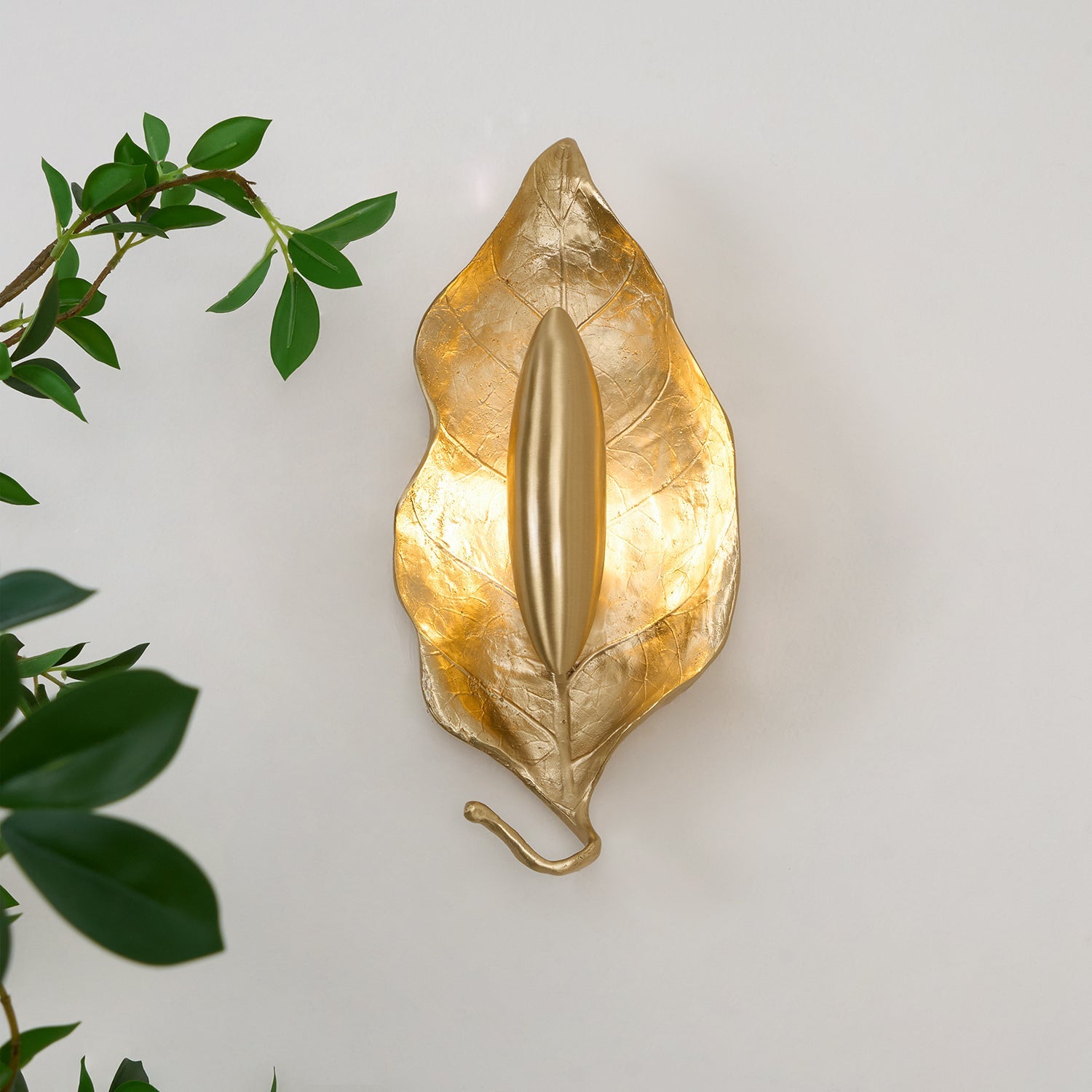 FENWICK WROUGHT IRON WALL SCONCE