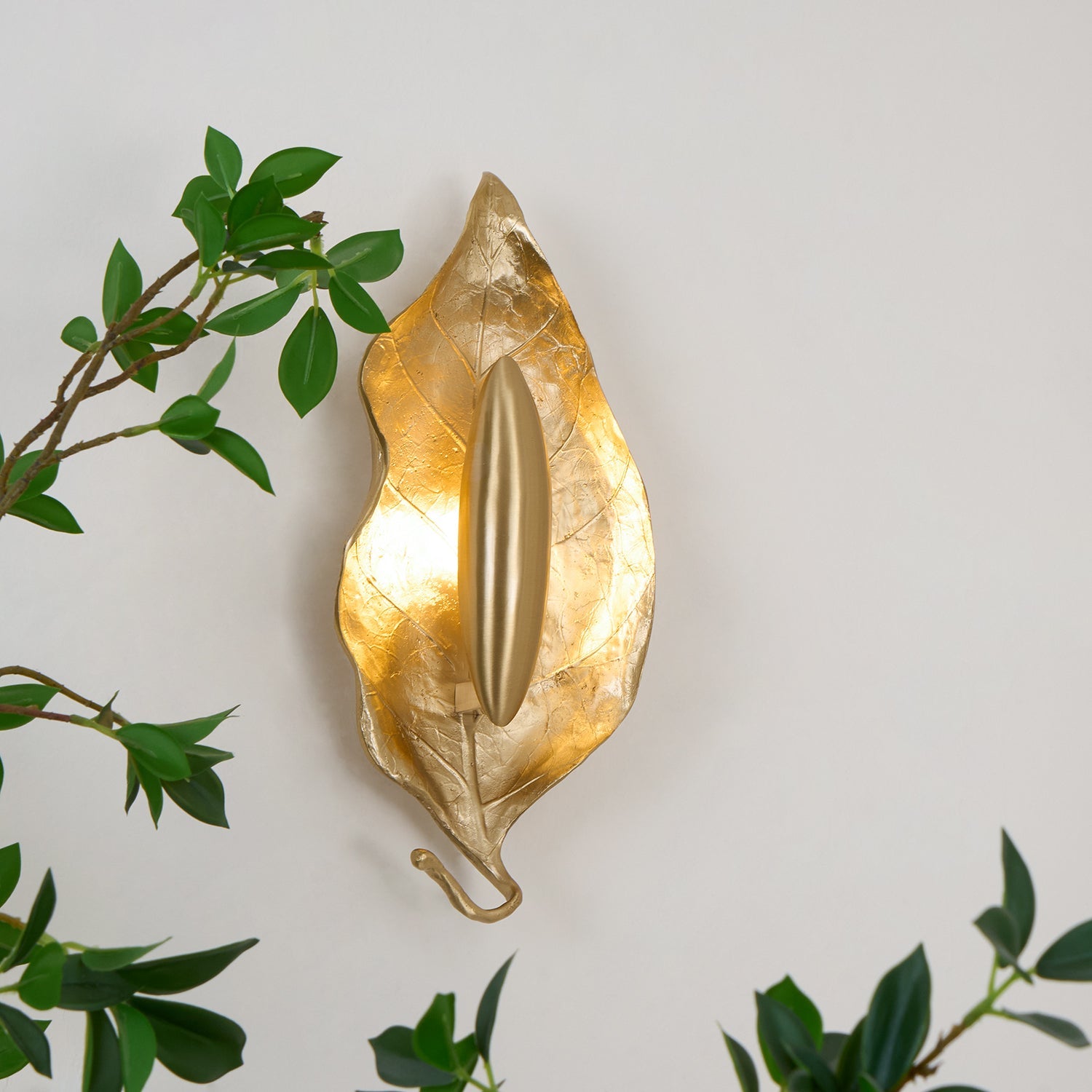 FENWICK WROUGHT IRON WALL SCONCE