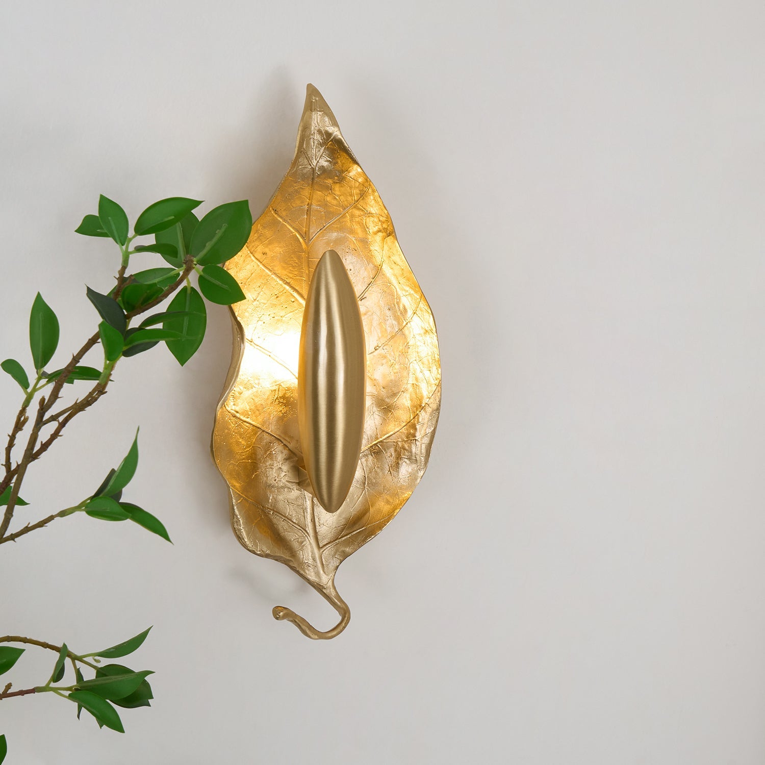 FENWICK WROUGHT IRON WALL SCONCE