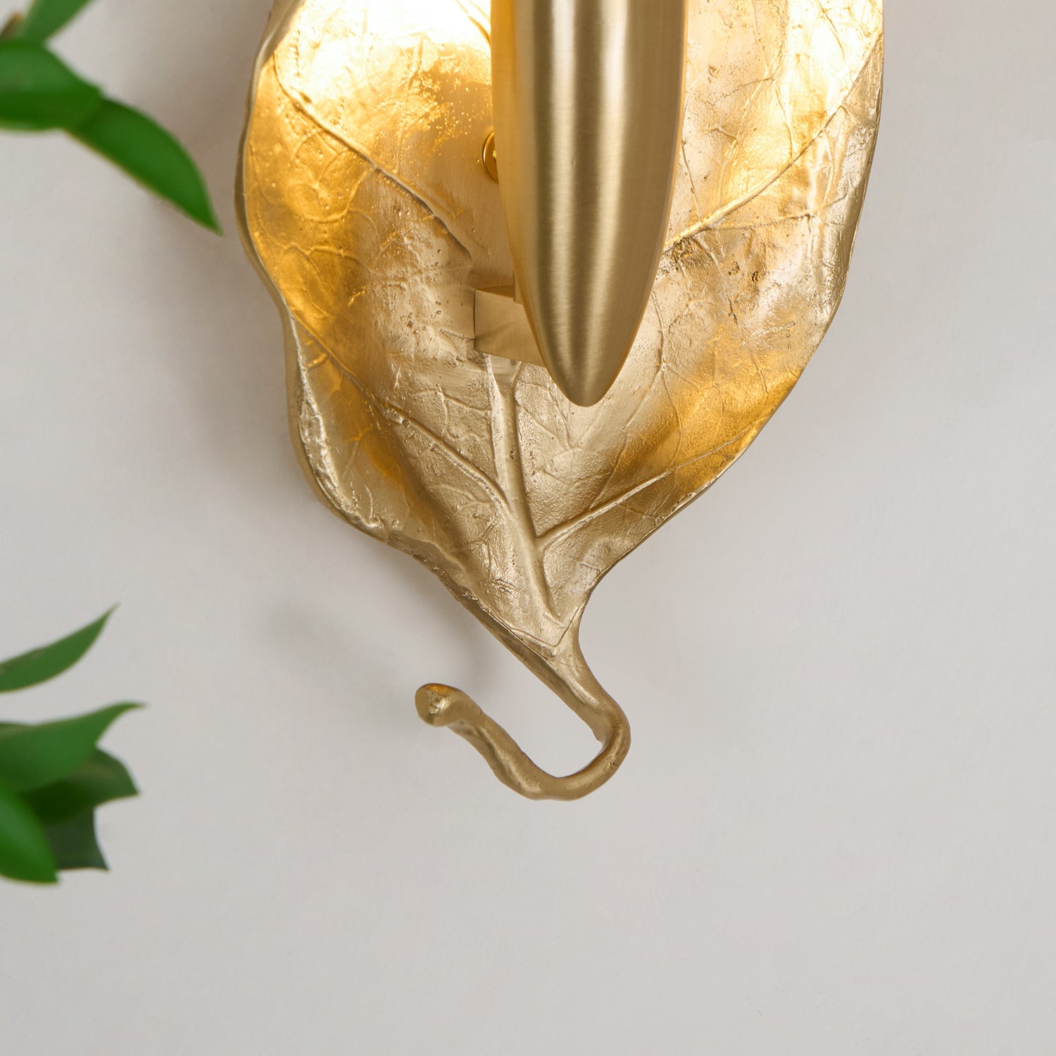 FENWICK WROUGHT IRON WALL SCONCE