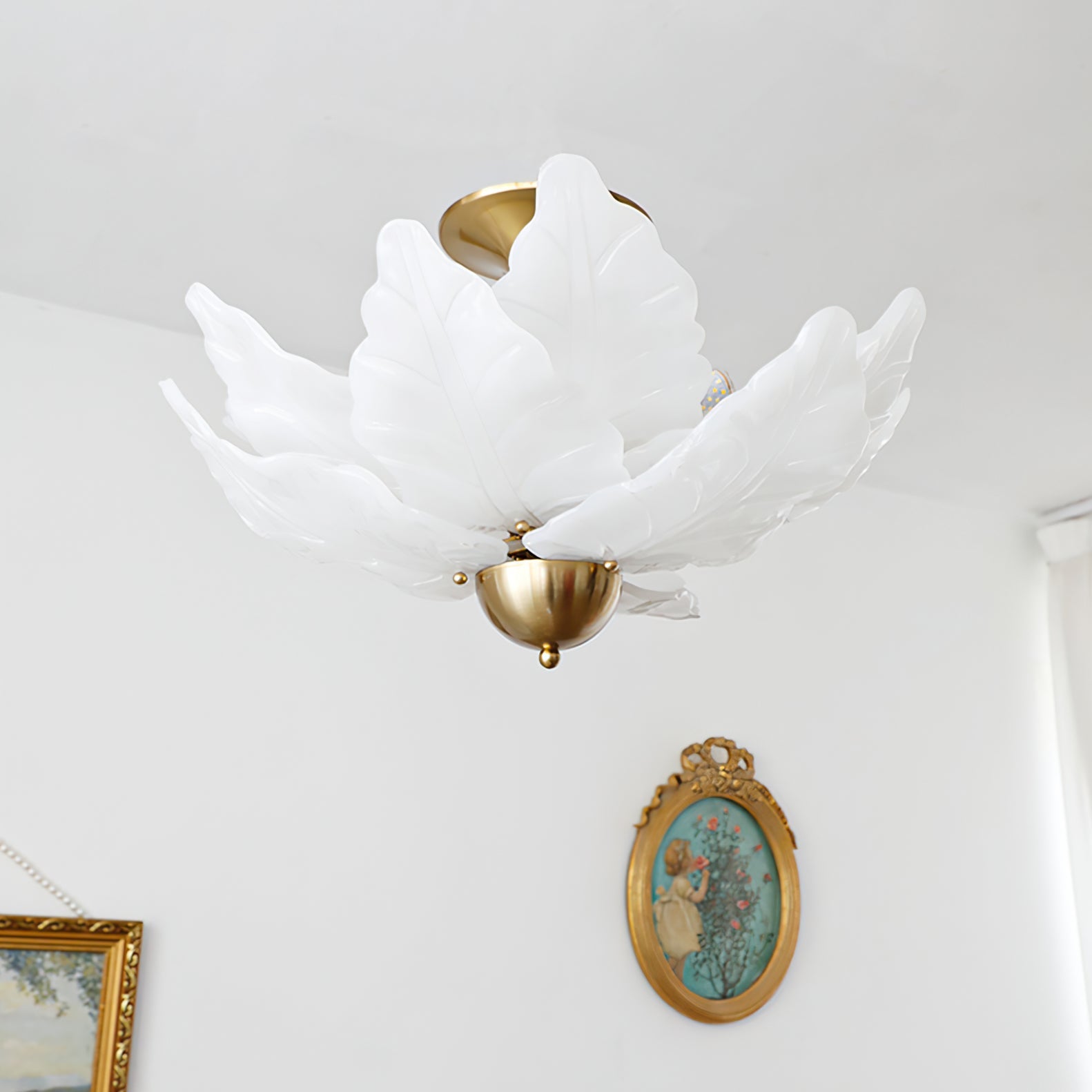 THISTLEDALE FOLIAGE GLASS CEILING LIGHT