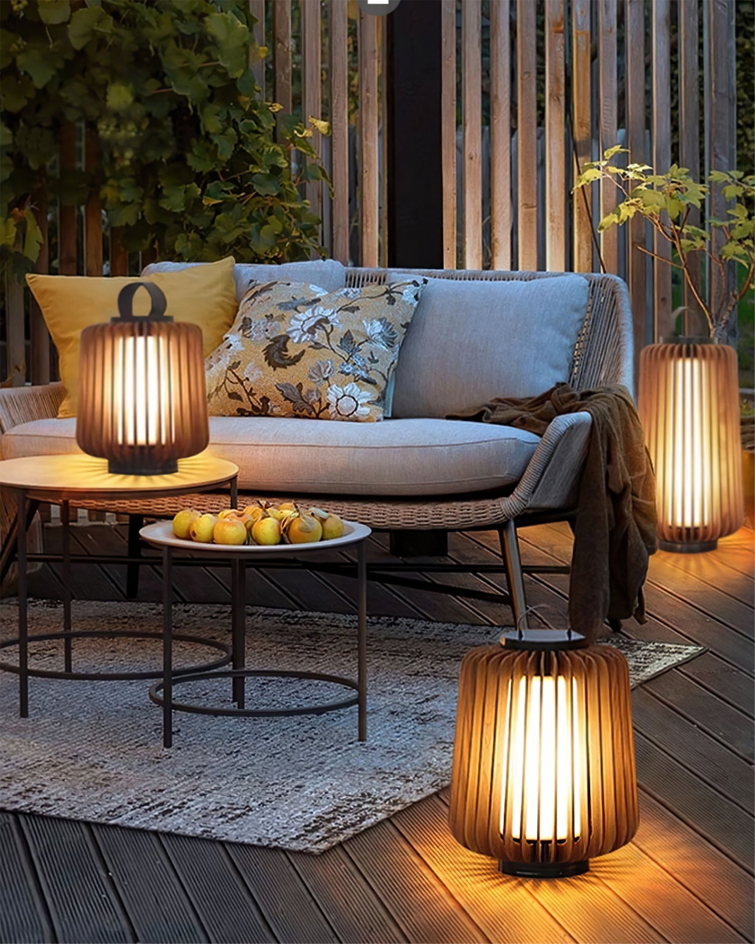 RAVENWOOD ALFRESCO ILLUMINATION LANTERN