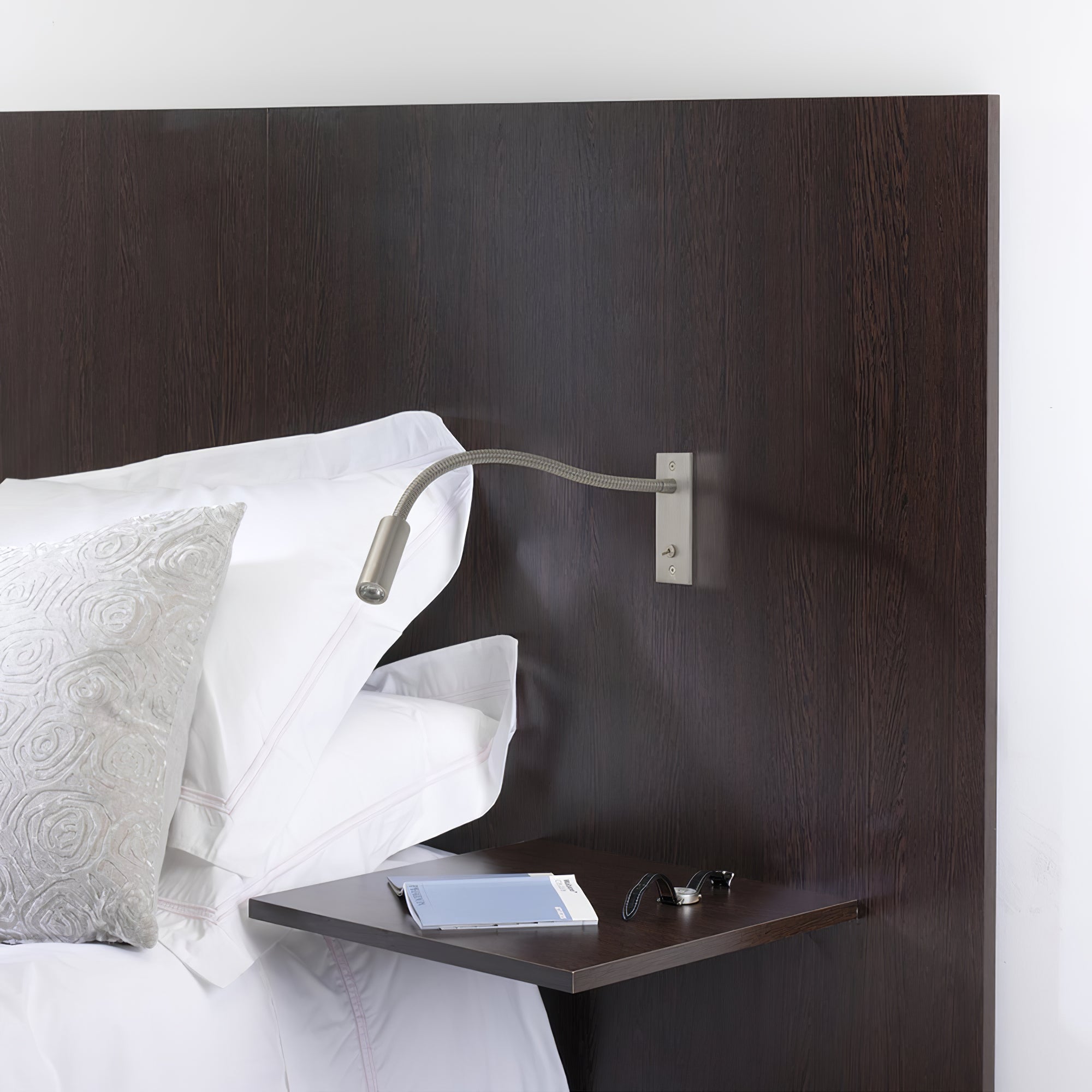 WINDSOR ARTISAN LED WALL SCONCE