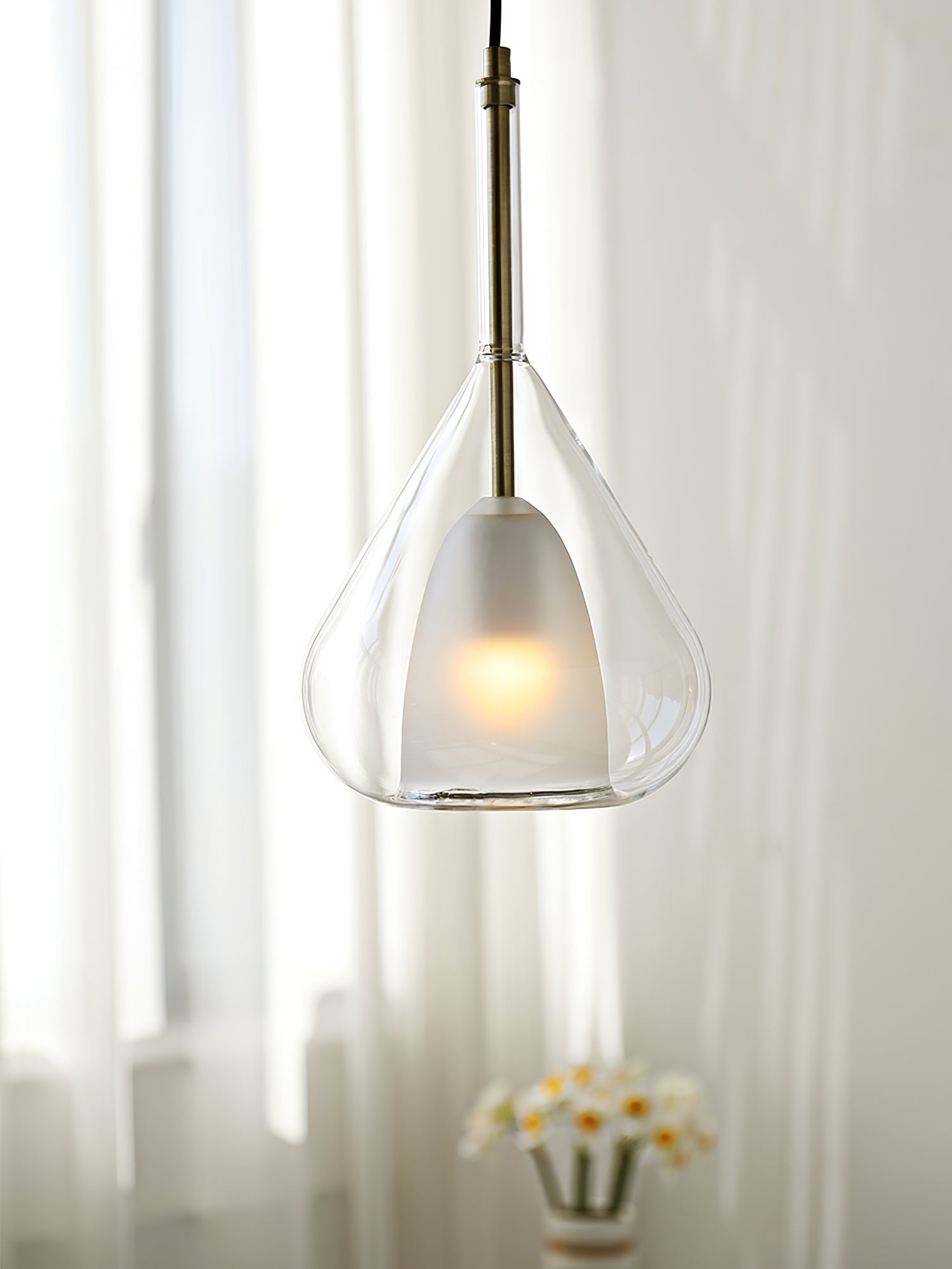 FENWICK BLOOMING GLASS PENDANT LIGHT
