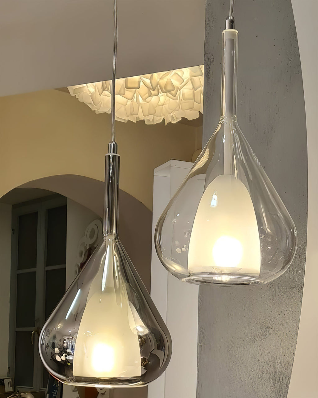FENWICK BLOOMING GLASS PENDANT LIGHT