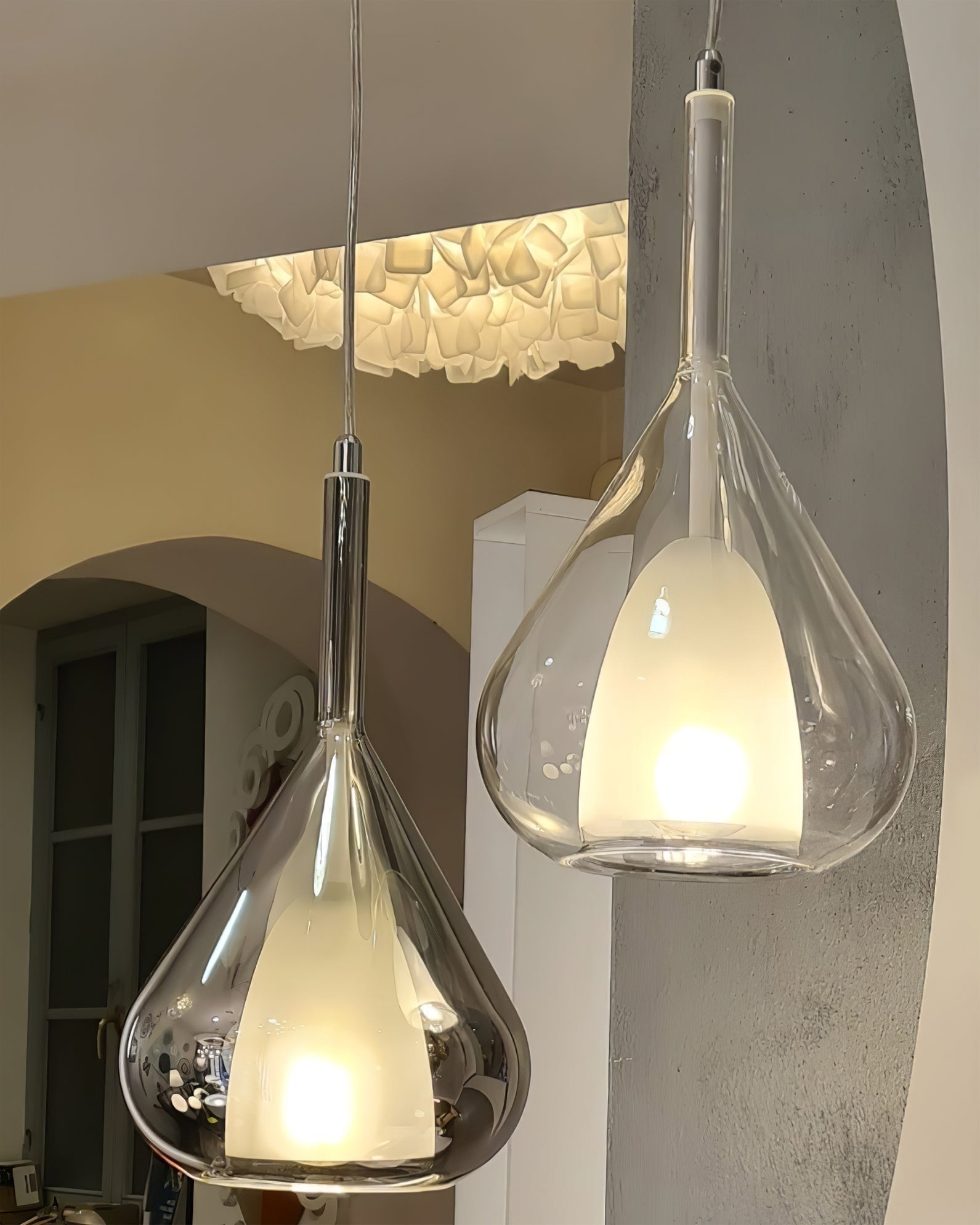 FENWICK BLOOMING GLASS PENDANT LIGHT
