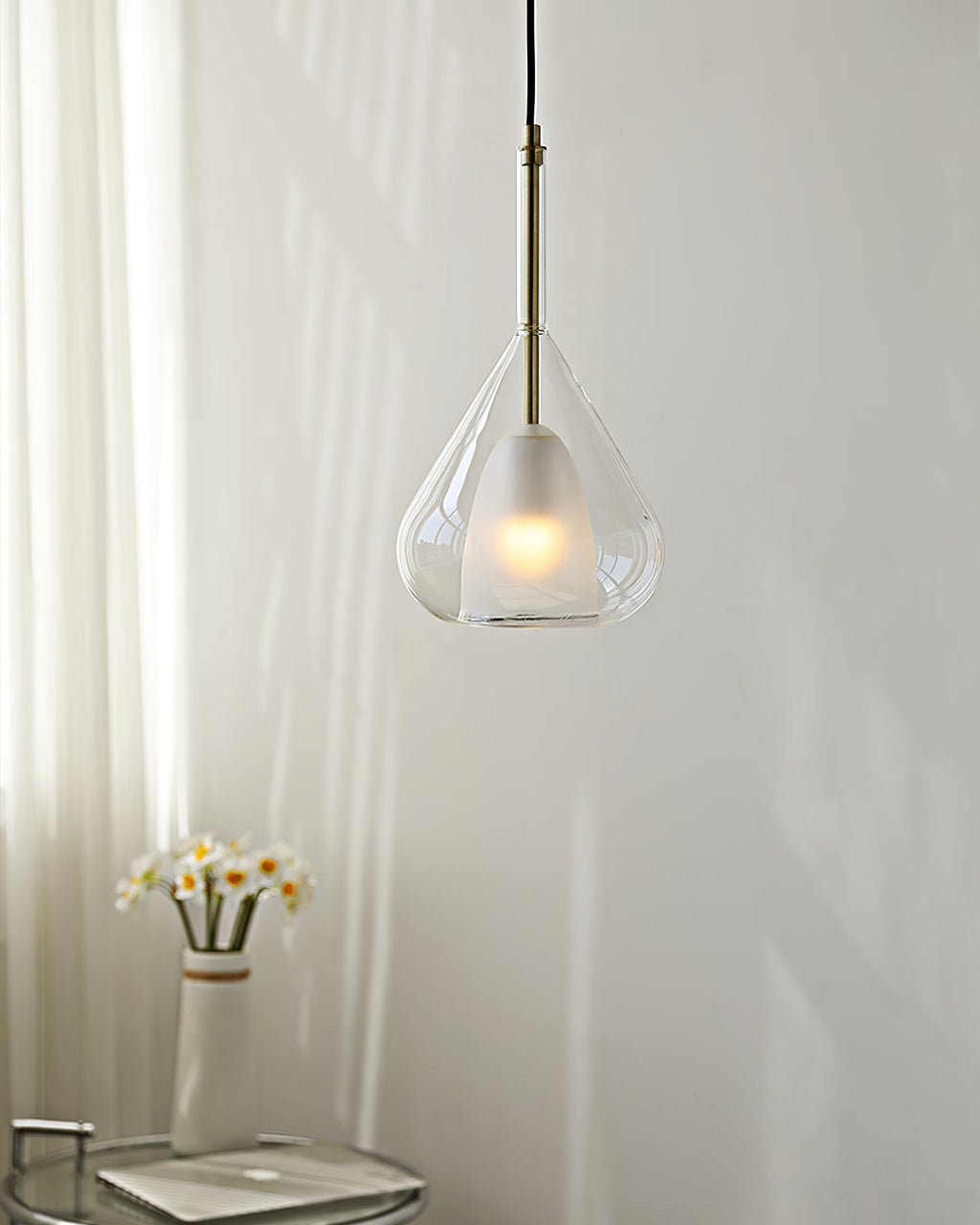FENWICK BLOOMING GLASS PENDANT LIGHT